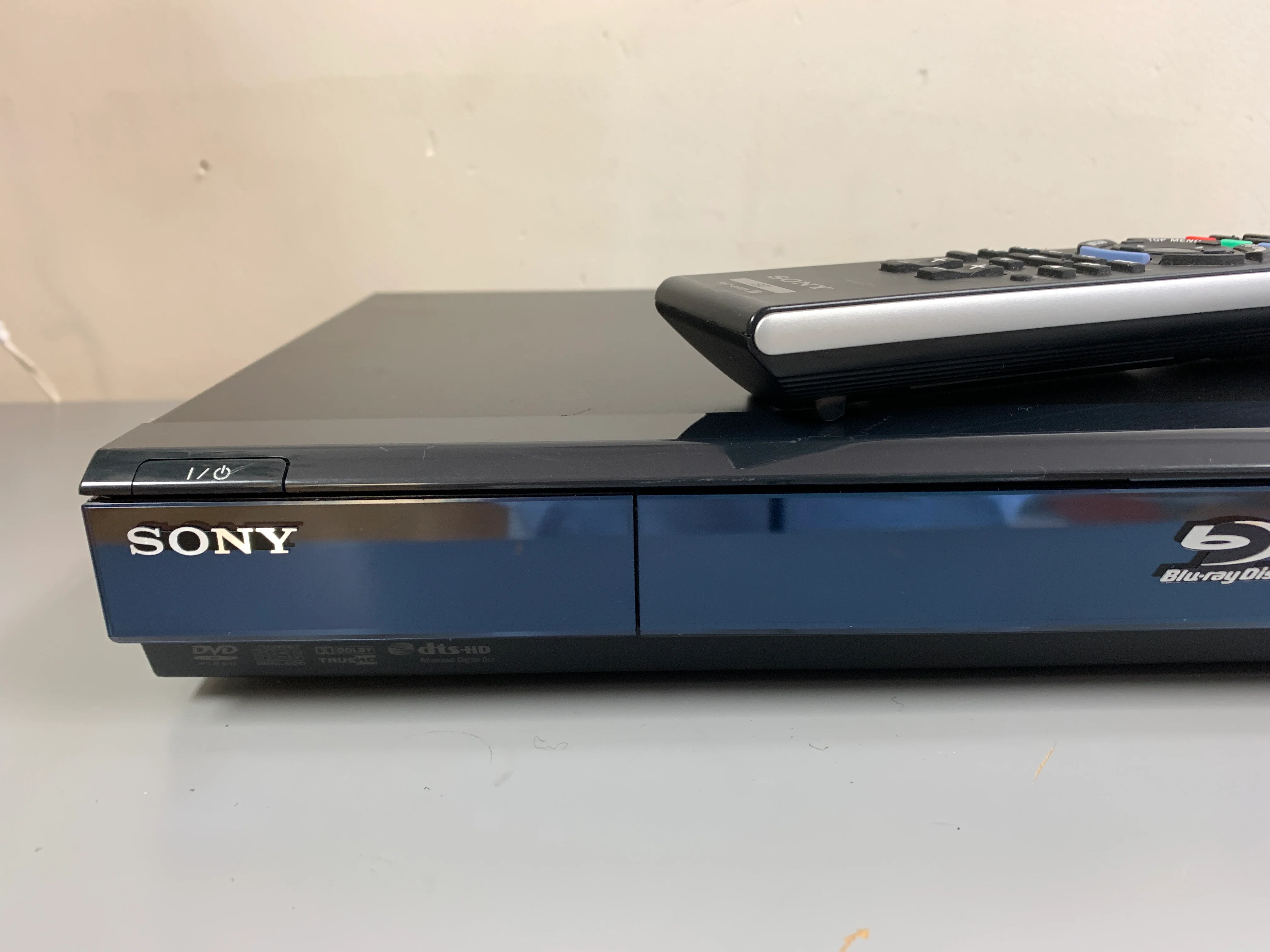 Sony Bluetooth BDP-S350 BlueRay Player * remote - Image 2