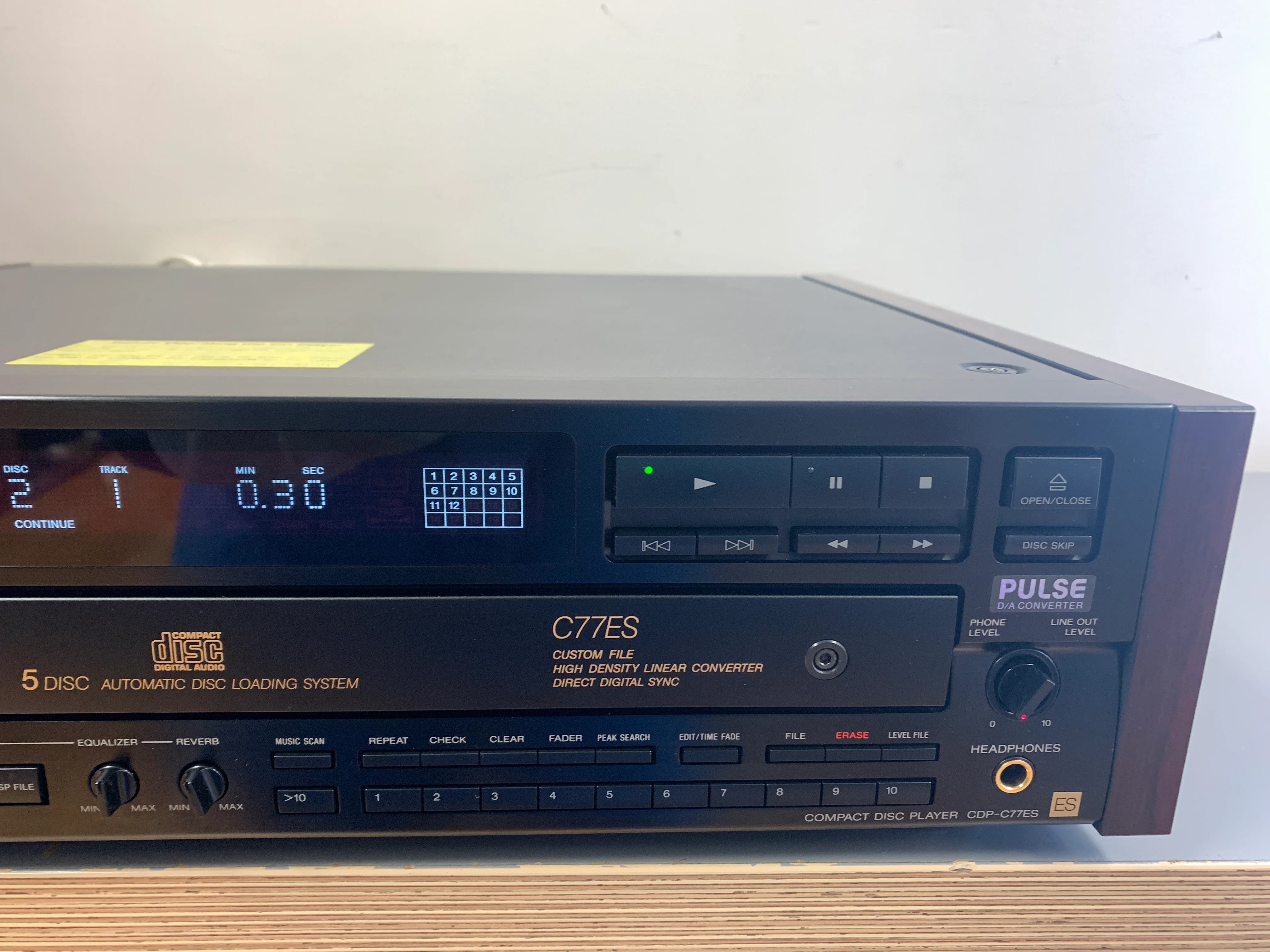 Sony C77ES CD Changer - Image 4