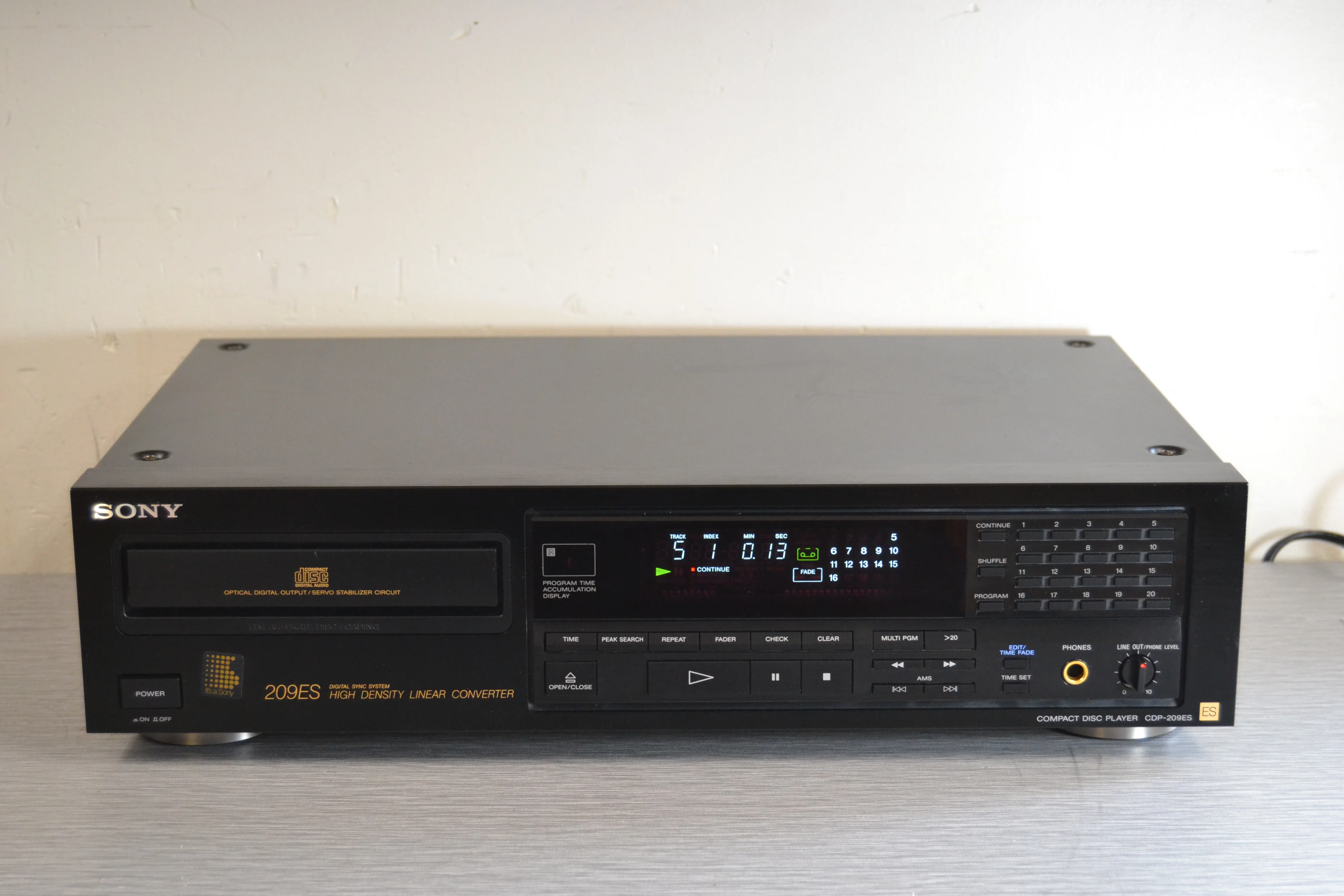 Sony CDP-209ES Single CD Player * Remote Control