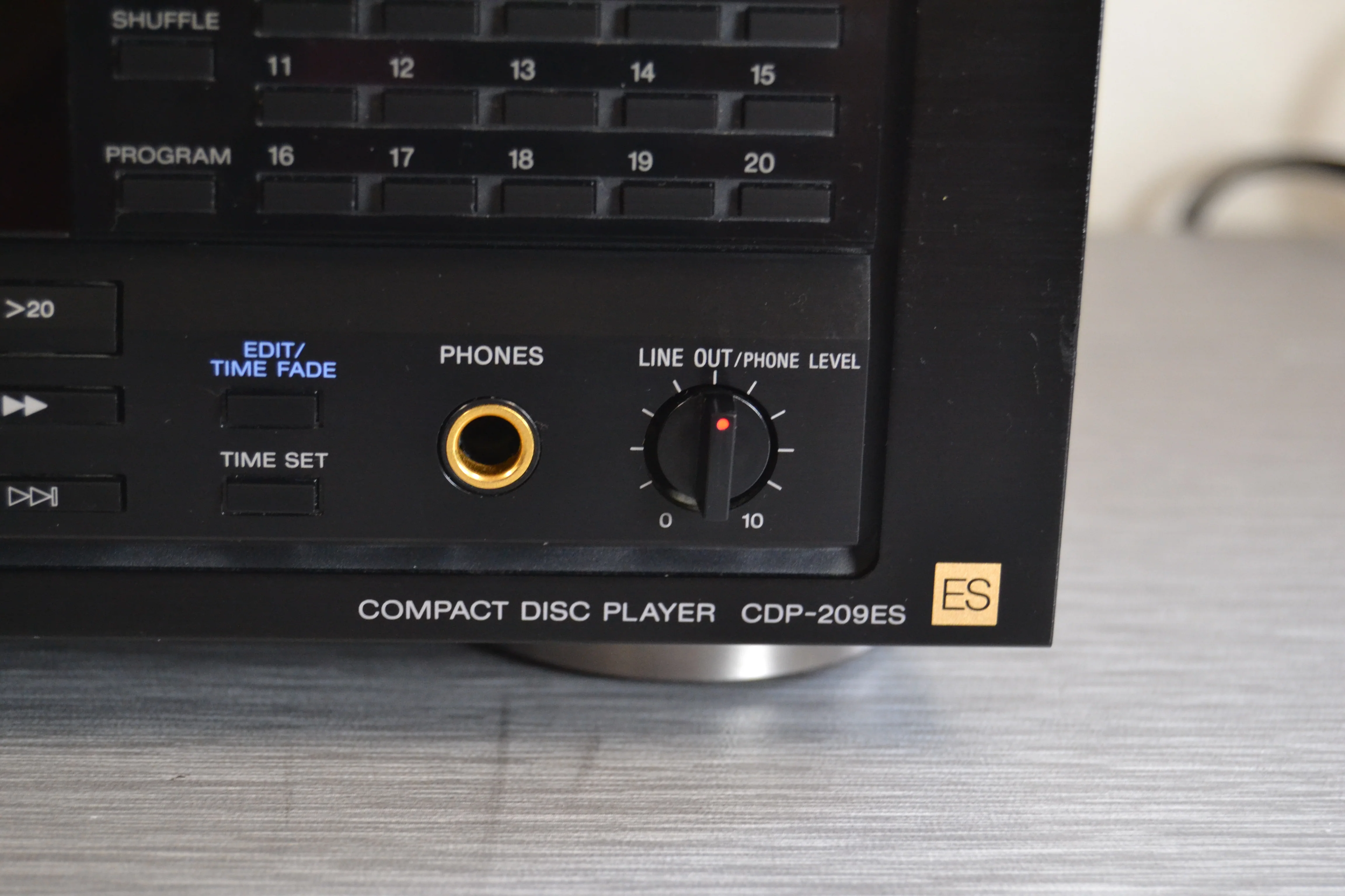 Sony CDP-209ES Single CD Player * Remote Control - Image 7