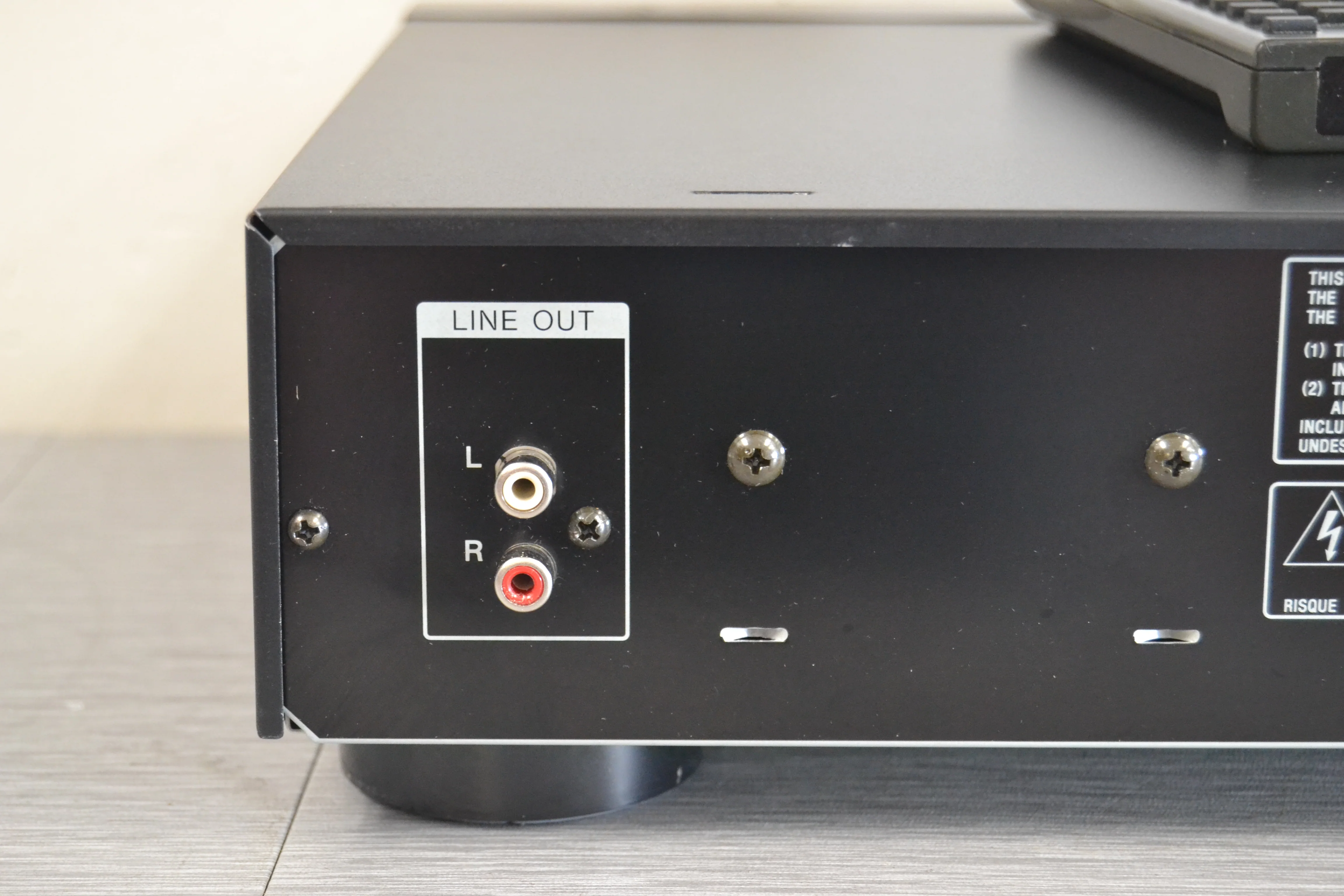 Sony CDP-211 Single CD Player * Remote - Image 10