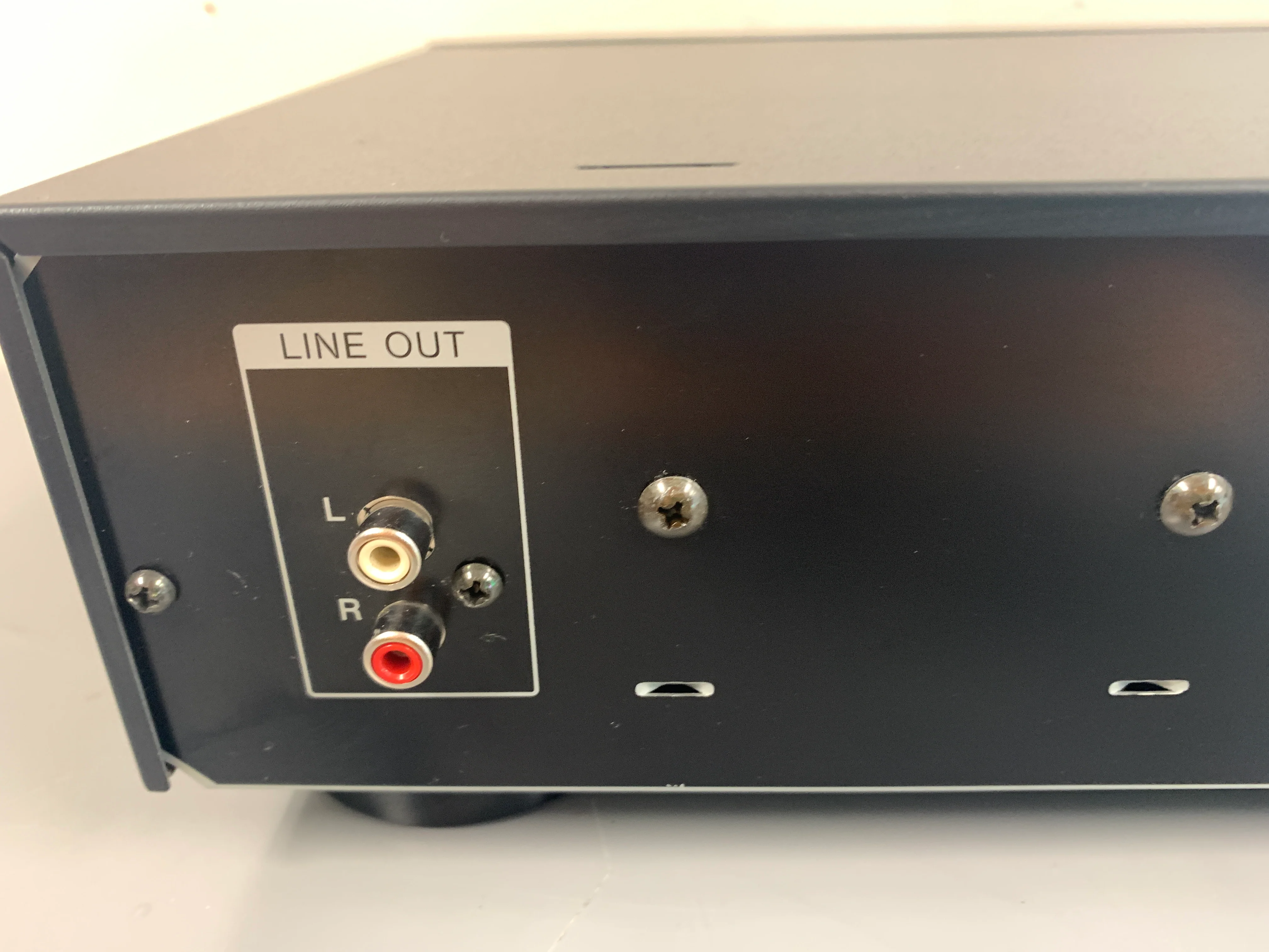 Sony CDP-211 Single Compact Disc Player - Image 13
