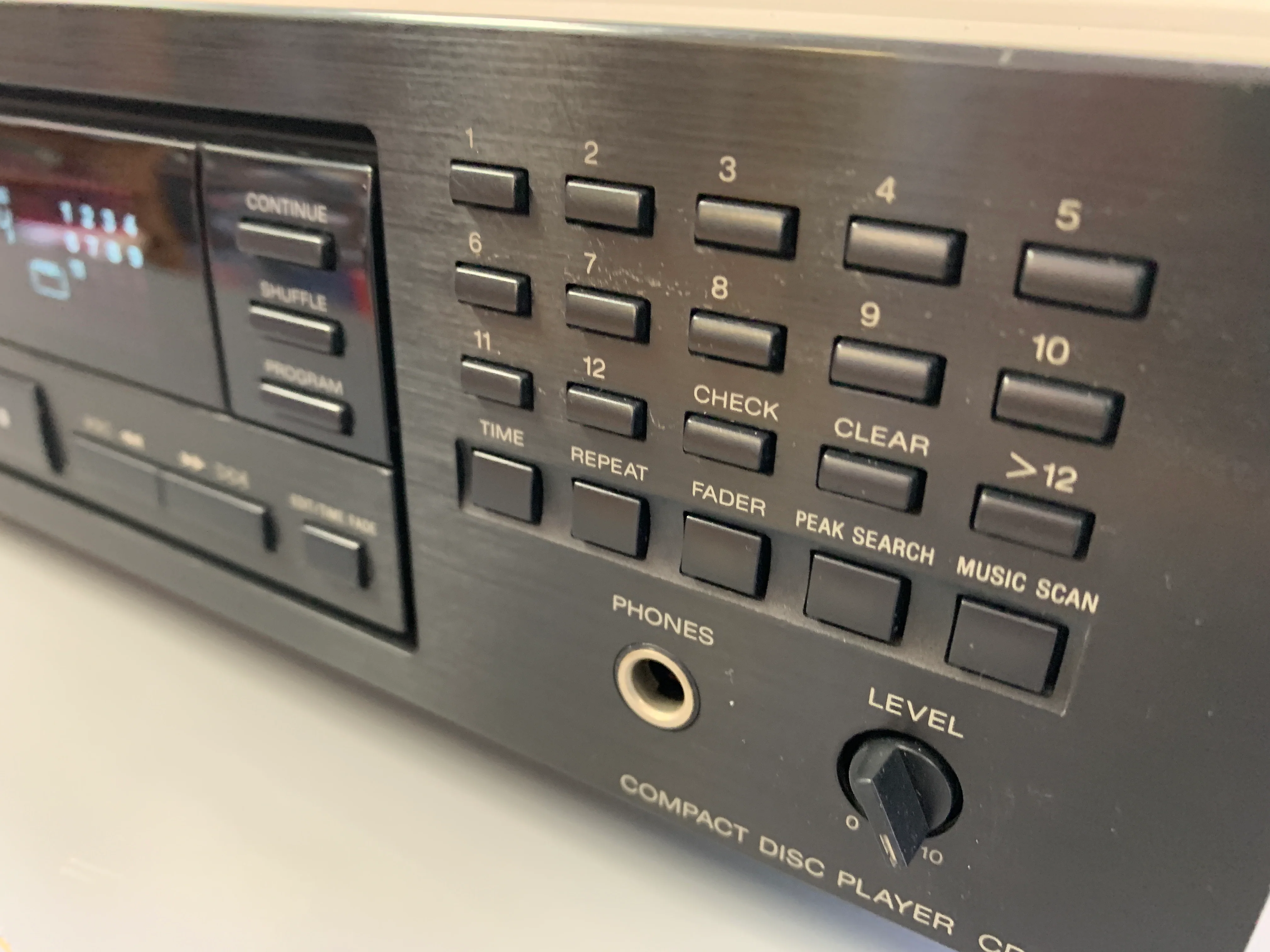 Sony CDP-491 Single CD Player - Image 9