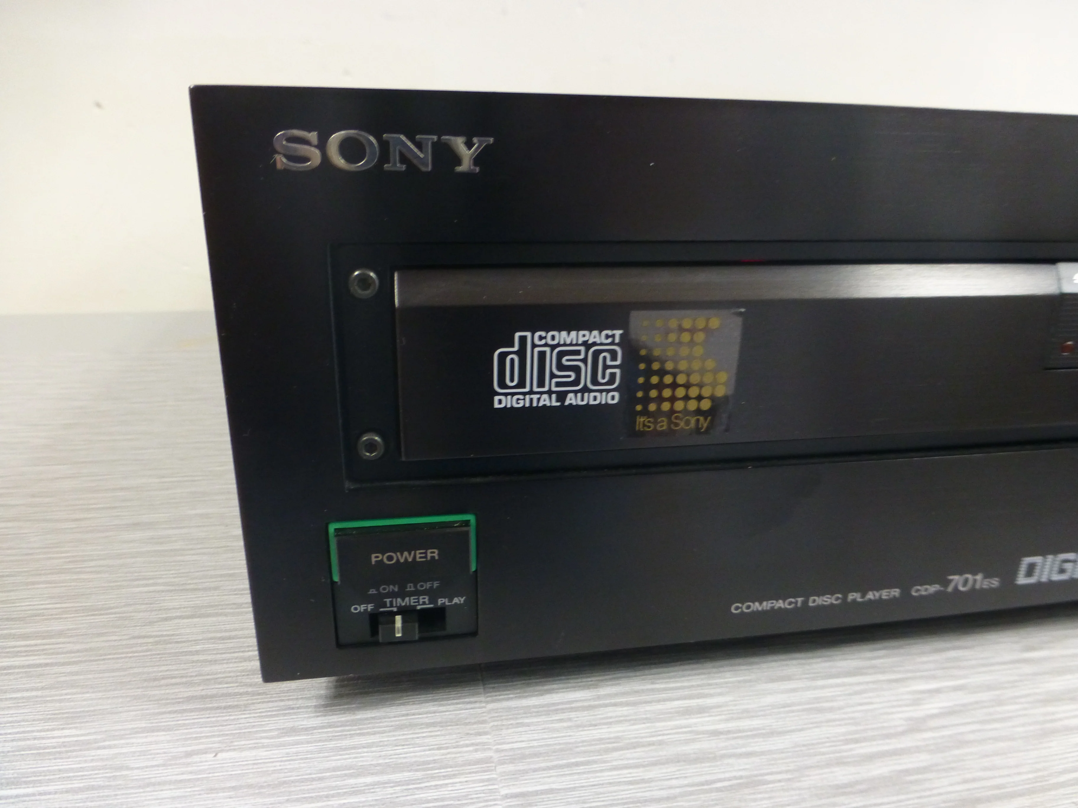 Sony CDP-701es Single CD Player - Image 13