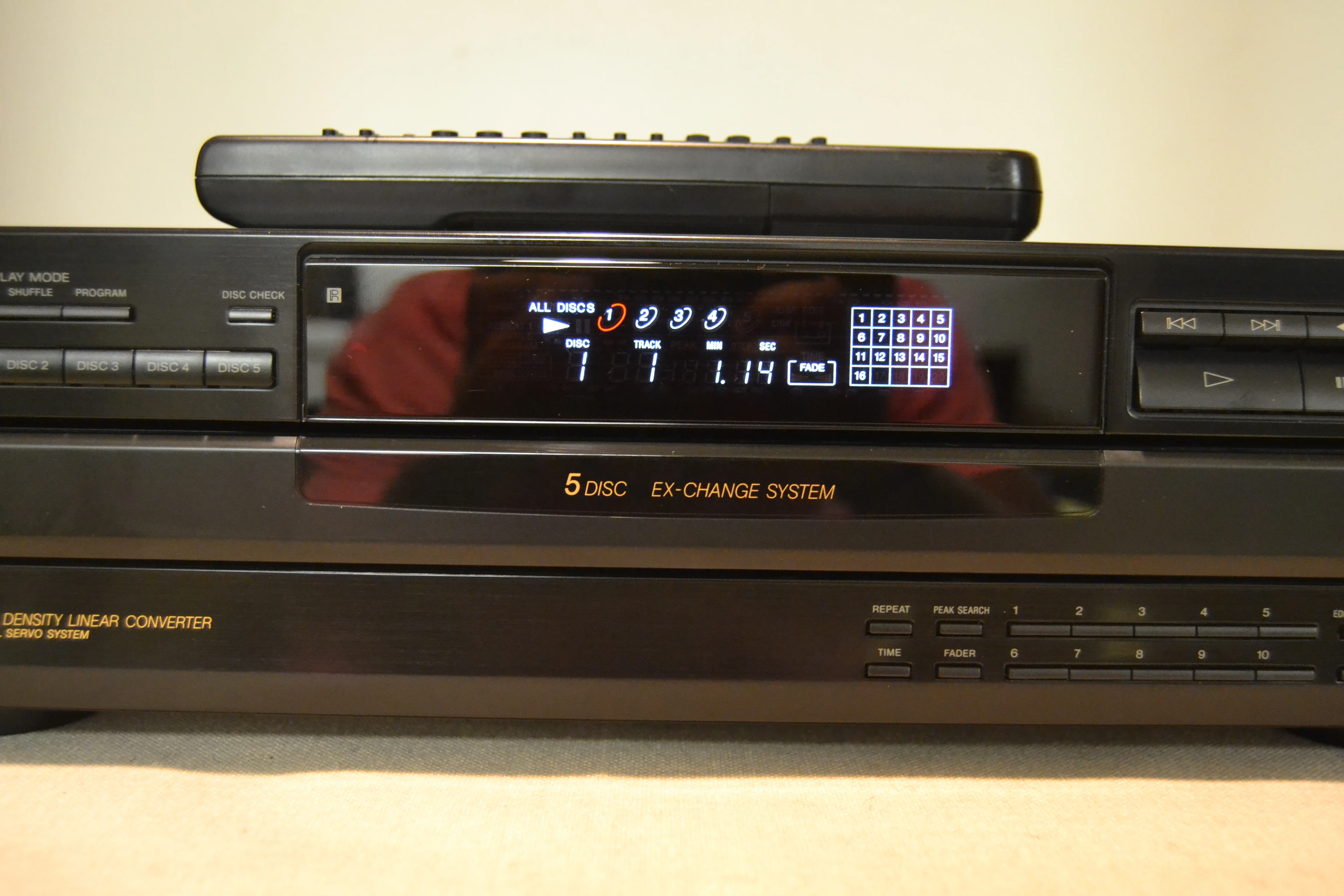 Sony CDP-C365 CD Carousel 5 Discs * Remote Control - Image 3