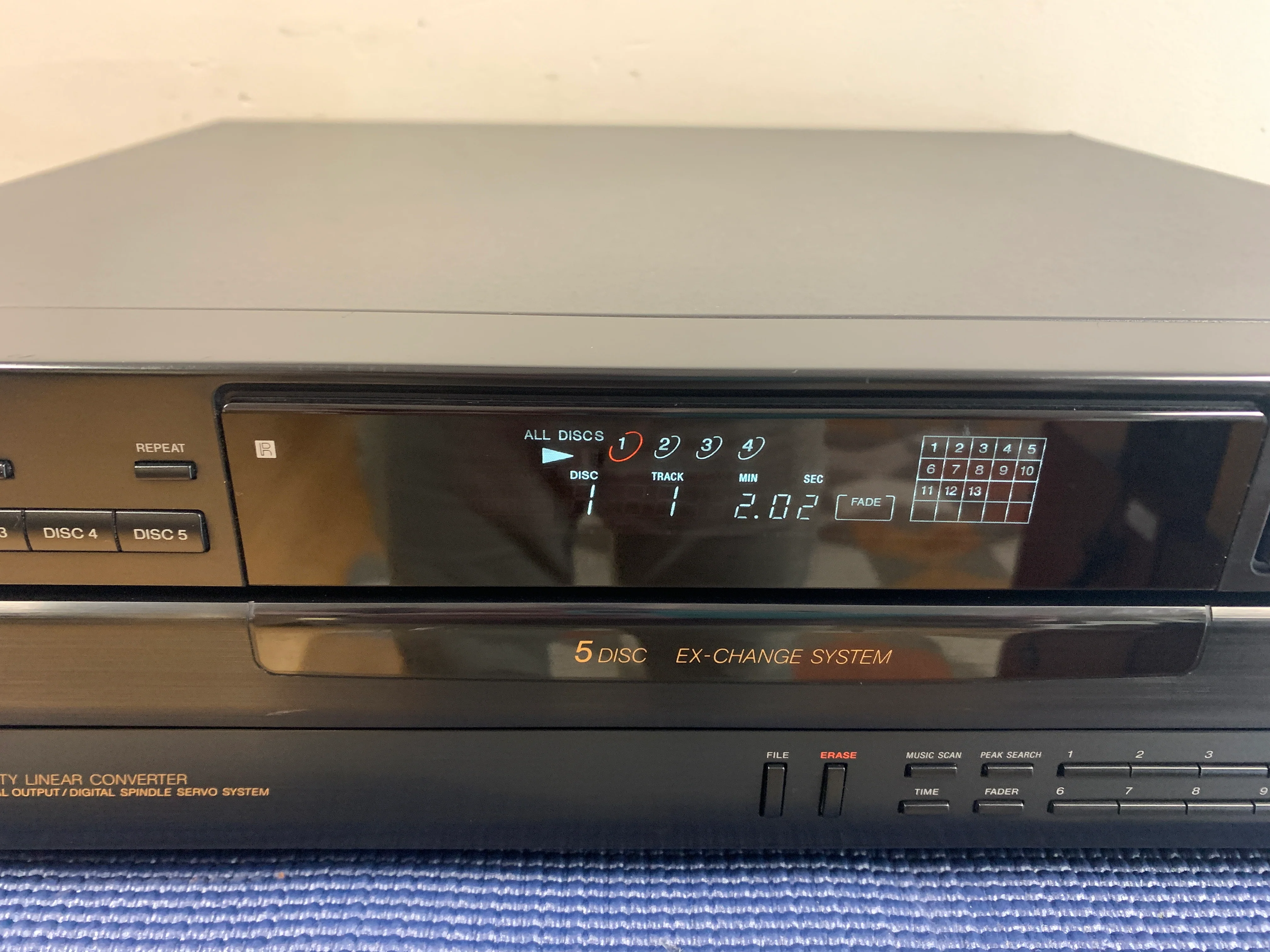 Sony CDP-C445 CD Carousel 5 Discs - Image 4