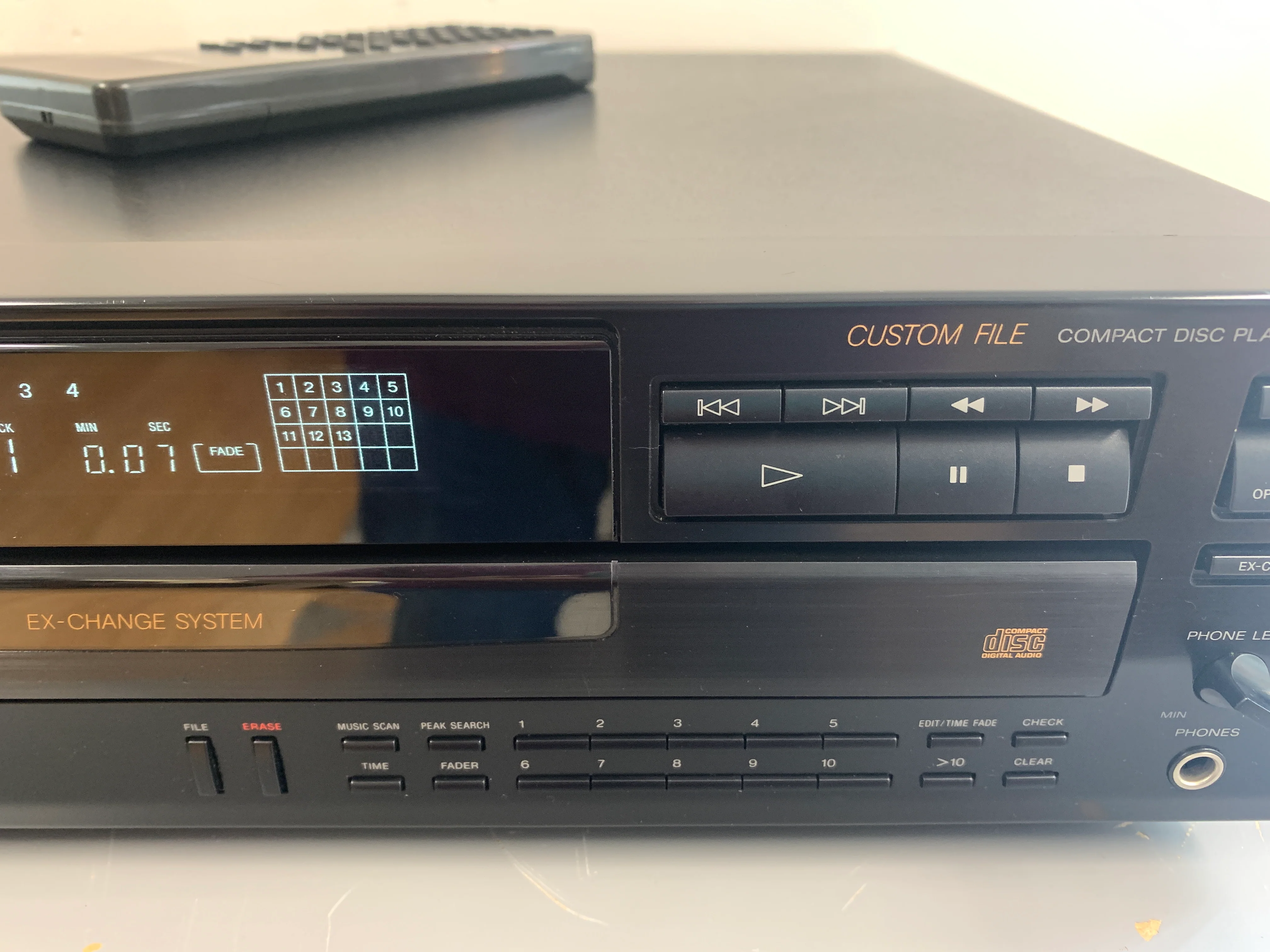 Sony CDP-C445 CD Carousel * 5 Discs * Remote Control - Image 4