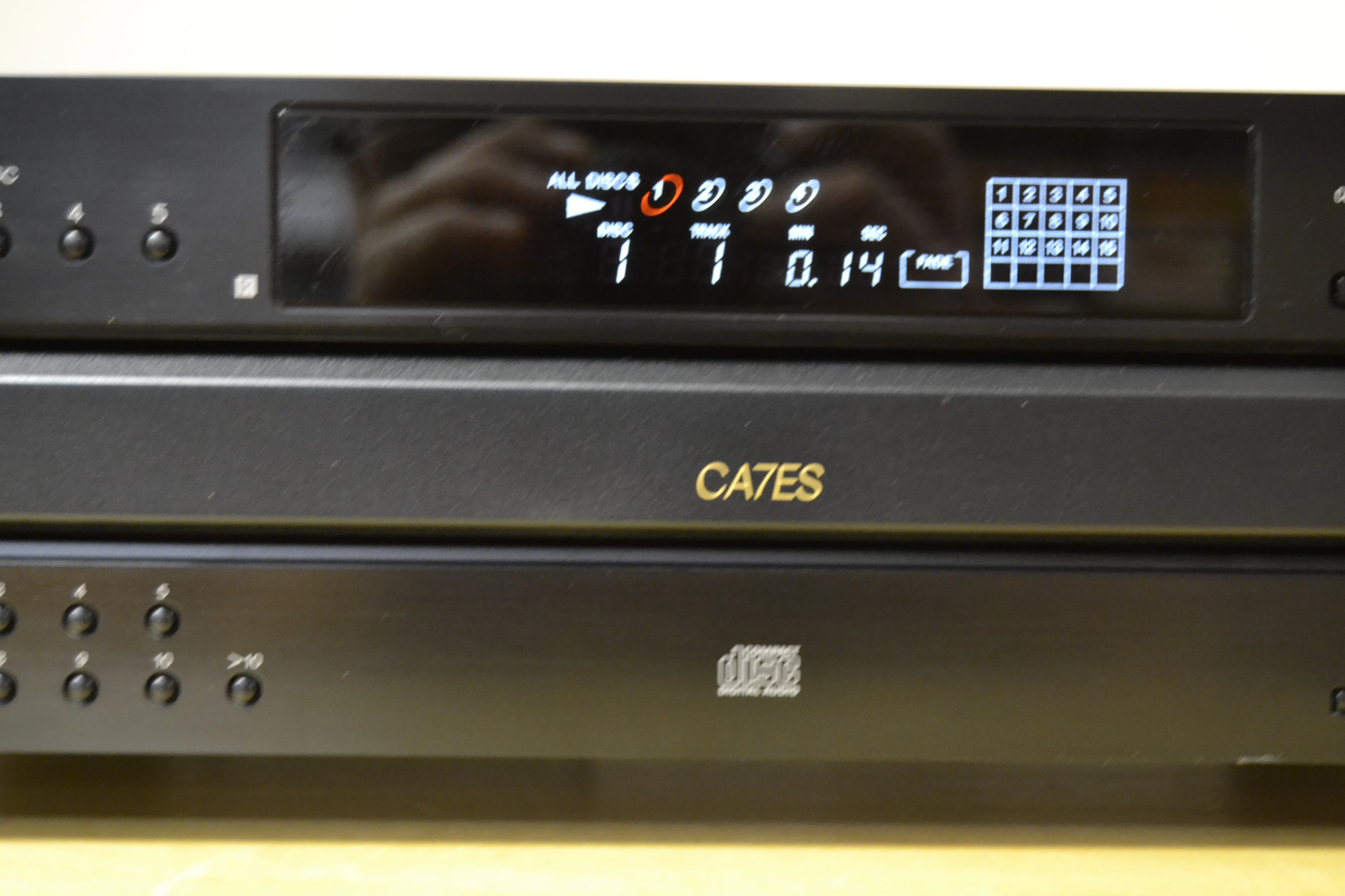 Sony CDP-CA7es CD Carousel 5 Discs - Image 3