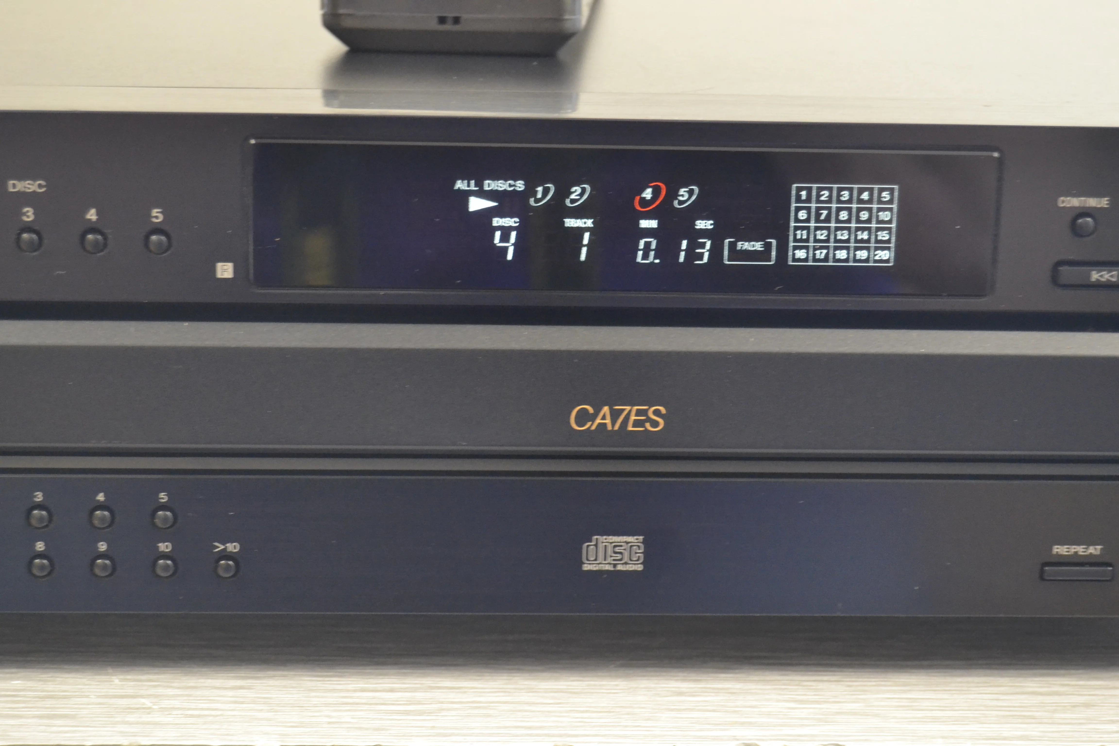 Sony CDP-CA7ES CD Carousel 5 Discs * Remote Control - Image 13