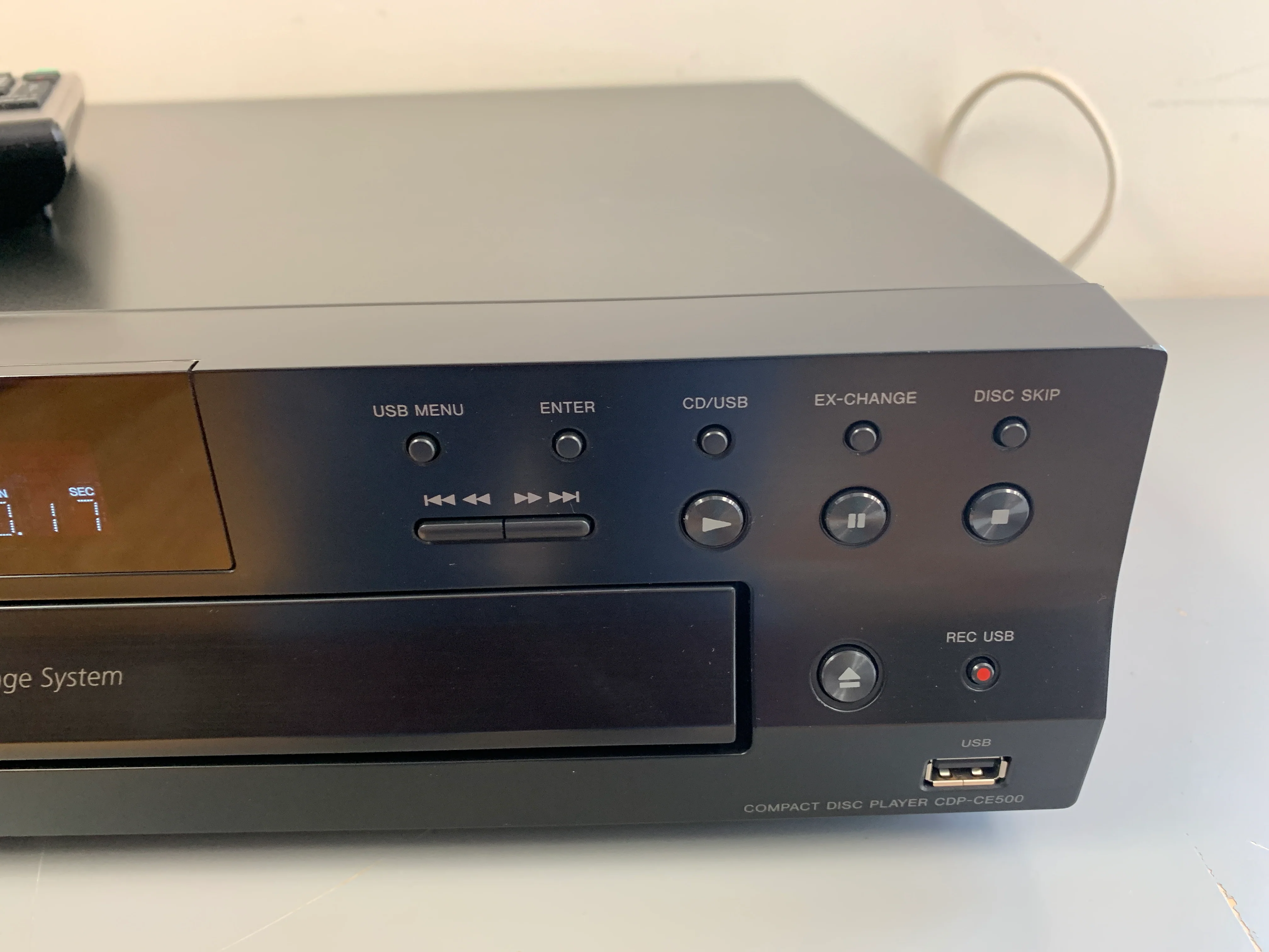 Sony cdp-ce500 CD Carousel 5 Discs and USB Recorder - Image 4