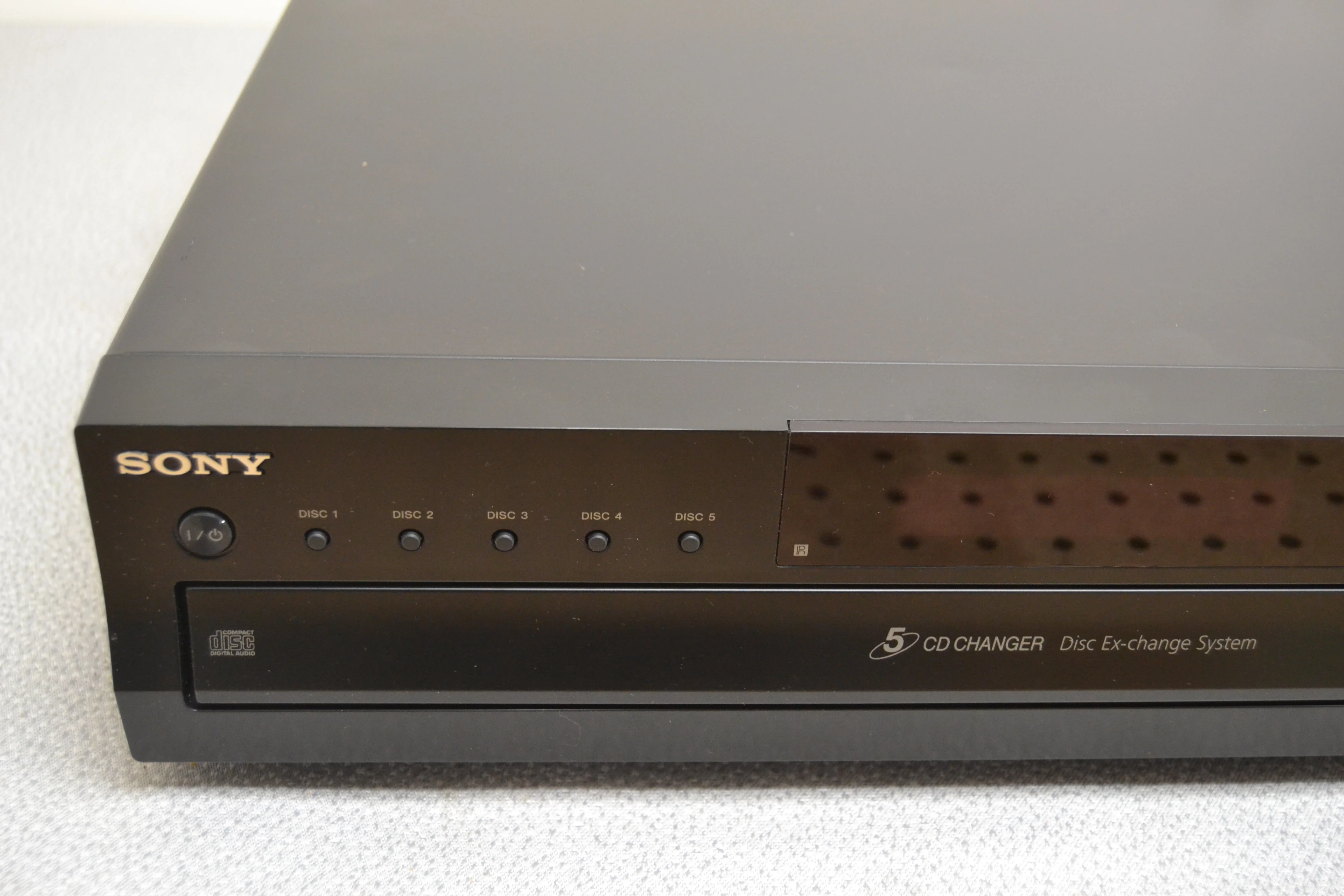 Sony CDP-CE500 CD Carousel with USB Recorder - Image 2