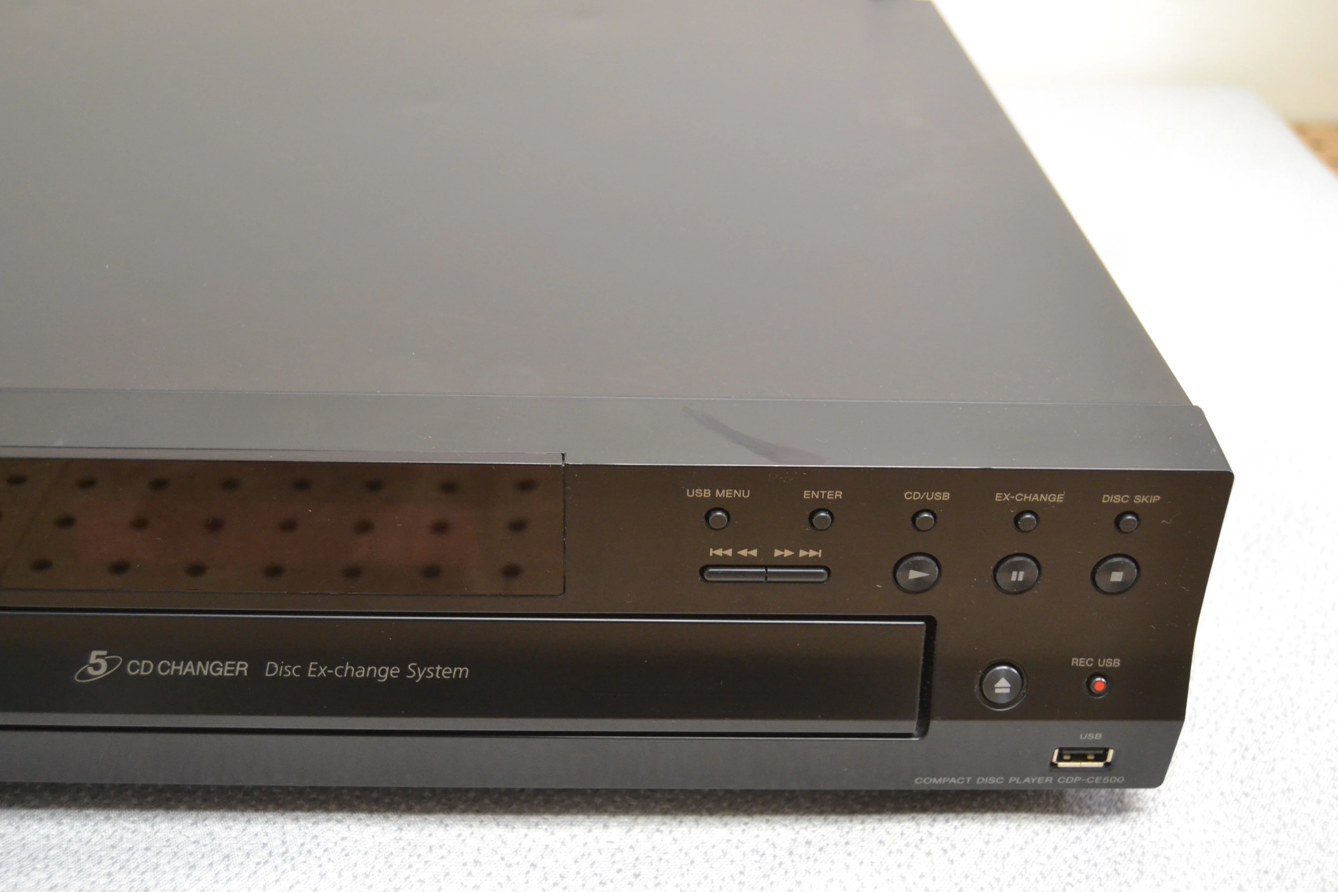 Sony CDP-CE500 CD Carousel with USB Recorder - Image 3