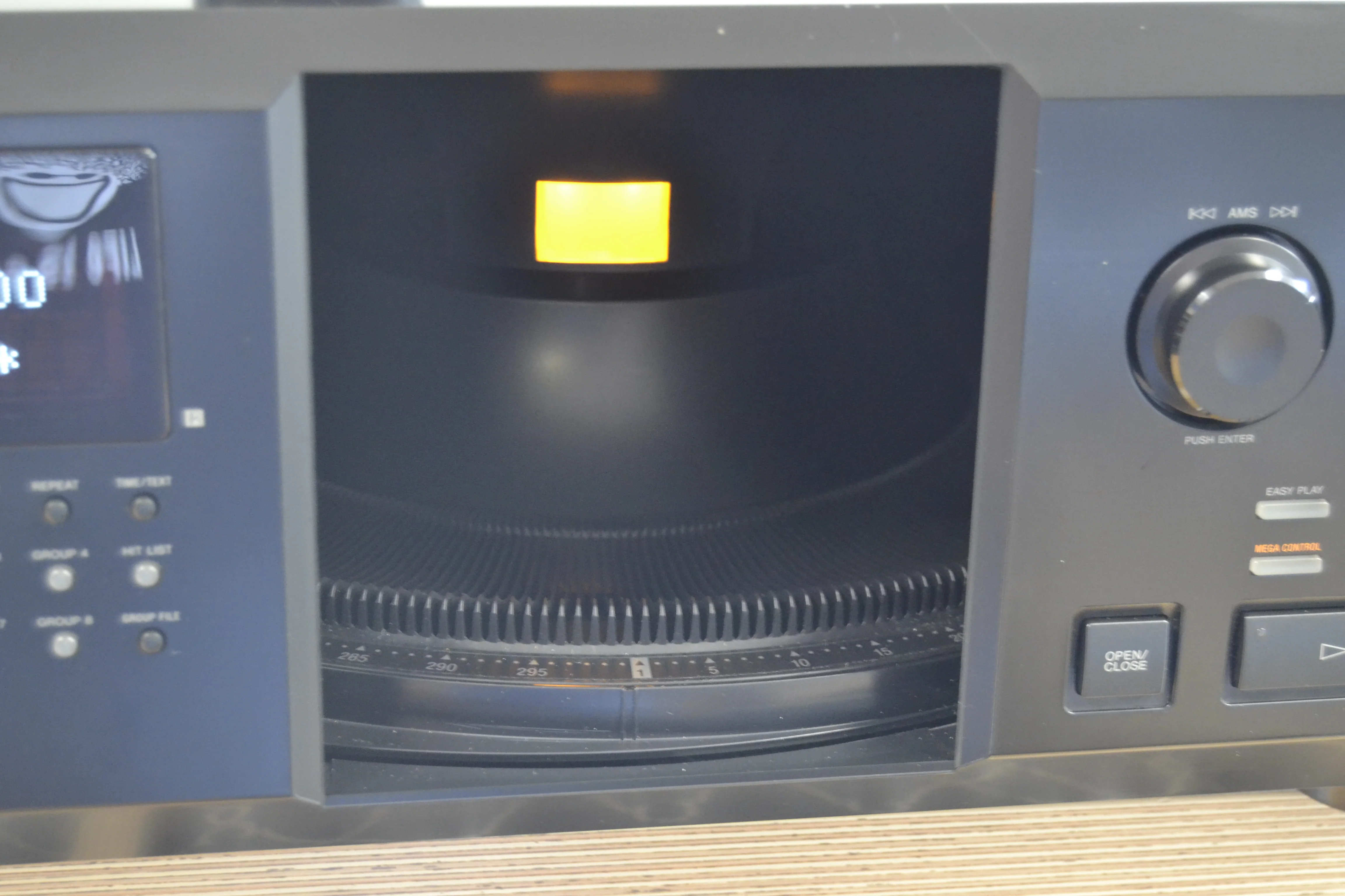 Sony CDP-CX355 CD Changer 300 Discs * Remote Control * 2009 - Image 11
