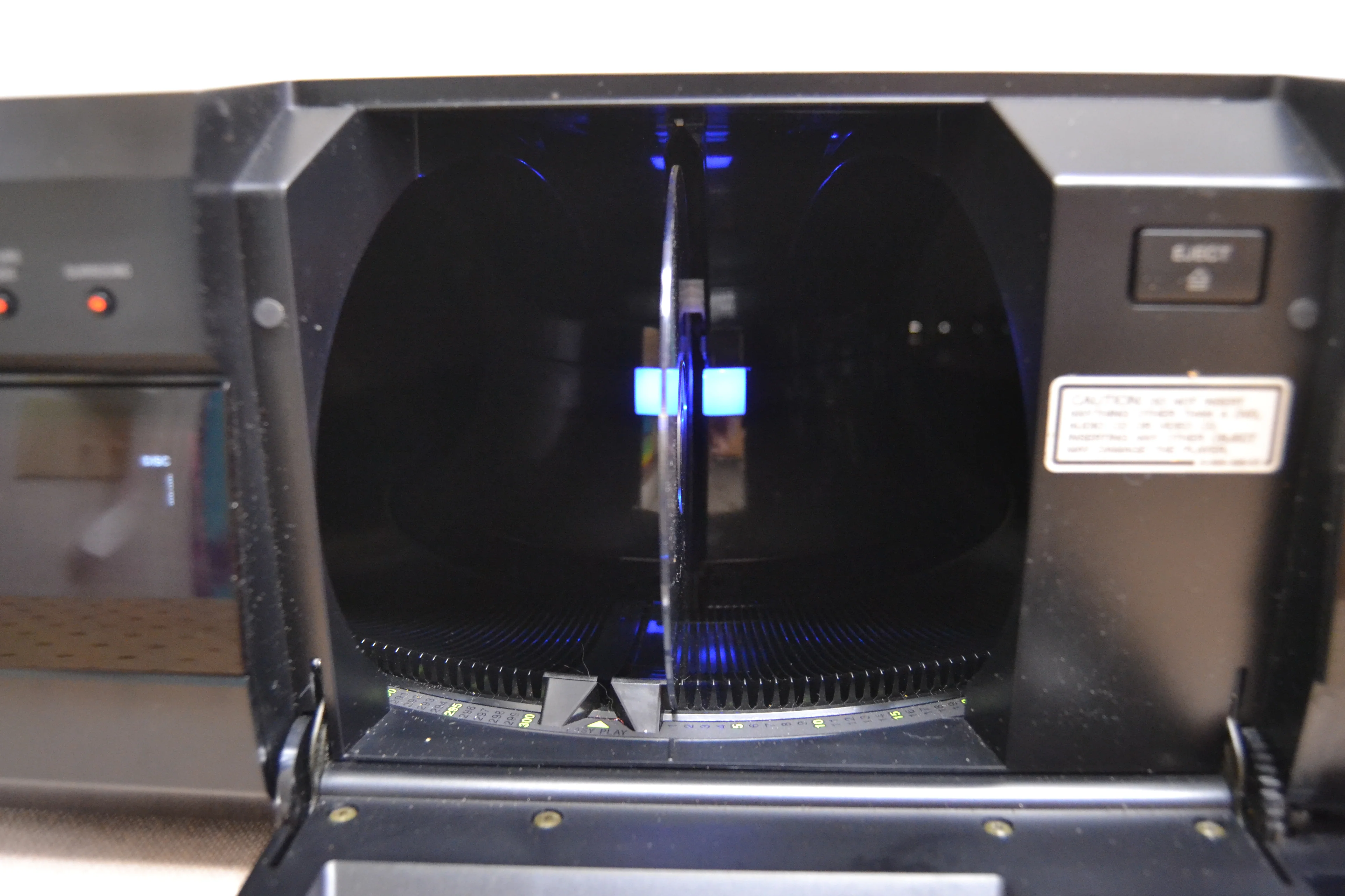 Sony DVP-CX875P 300+1 DVD/CD mega changer with progressive scan * Fully Serviced * New Belts - Image 8