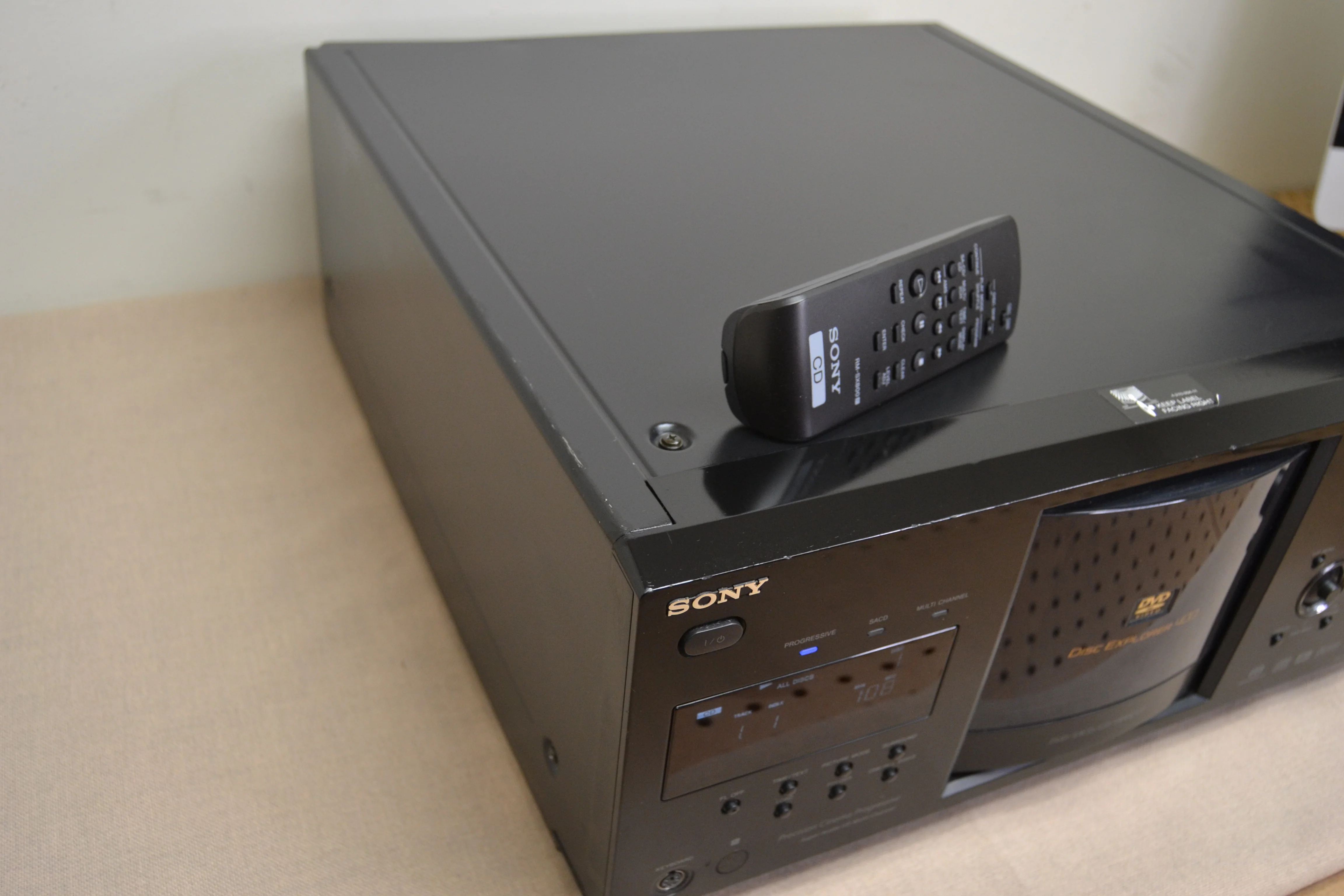 Sony DVP-CX985V 400-disc DVD/CD/SACD mega changer * Remote - Image 13