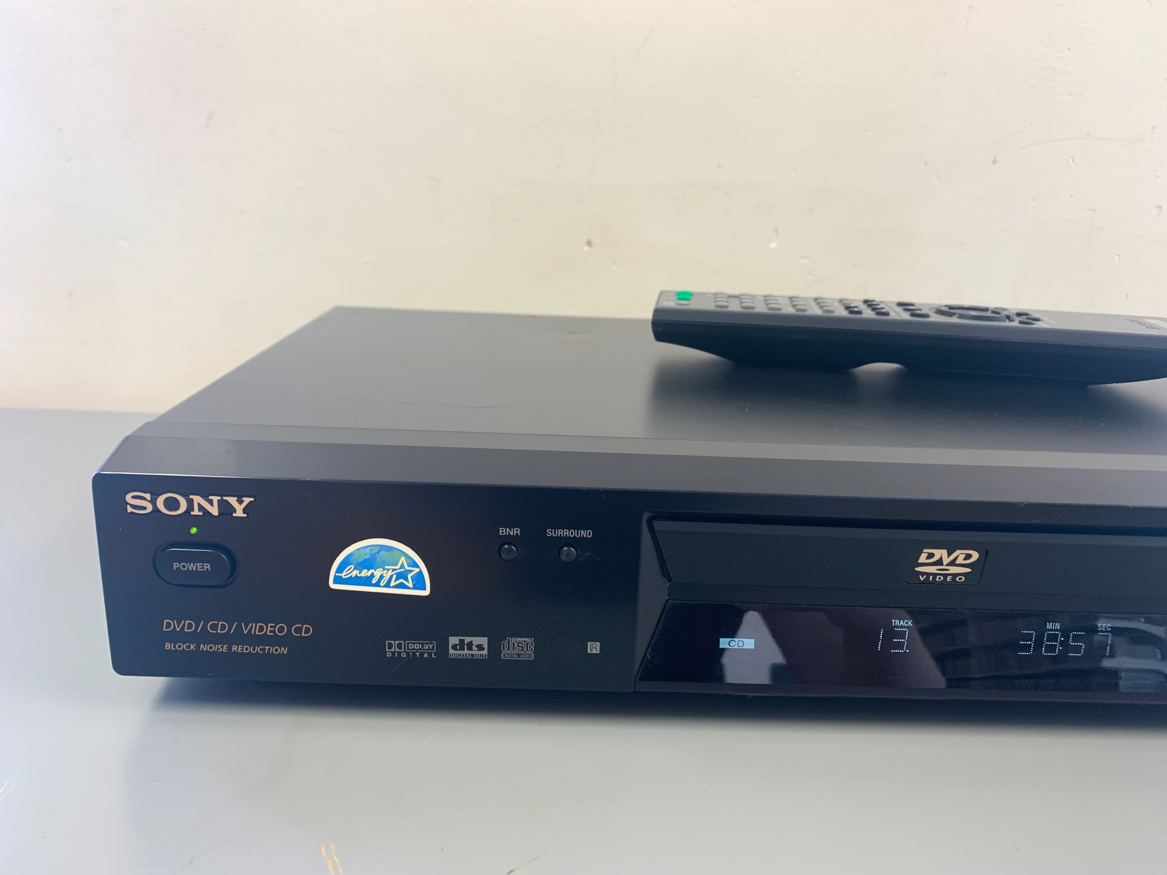 Sony DVP-NS300 DVD/CD Player * Remote - Image 2