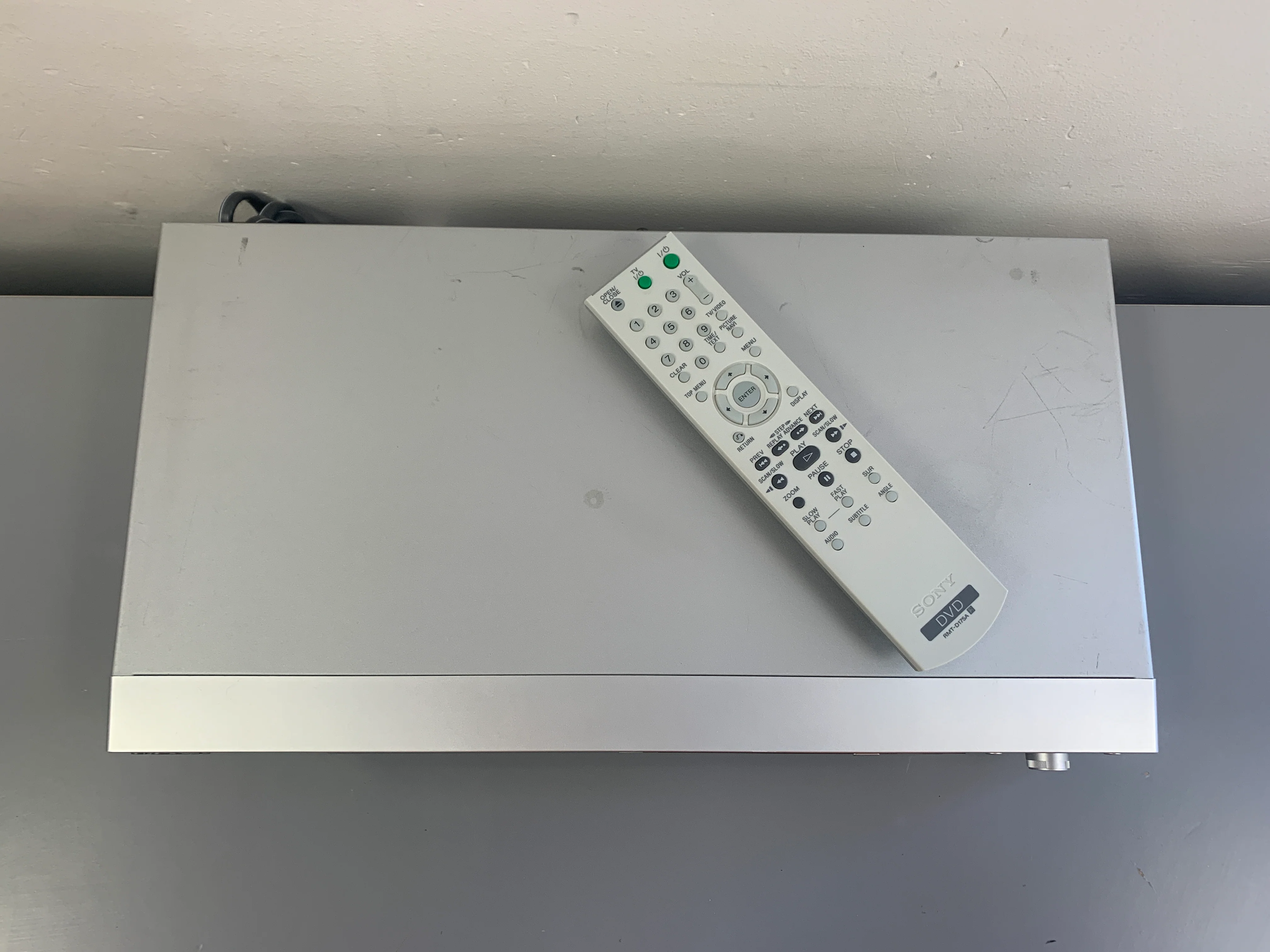 Sony DVP-NS425P CD/DVD Player * Remote - Image 5