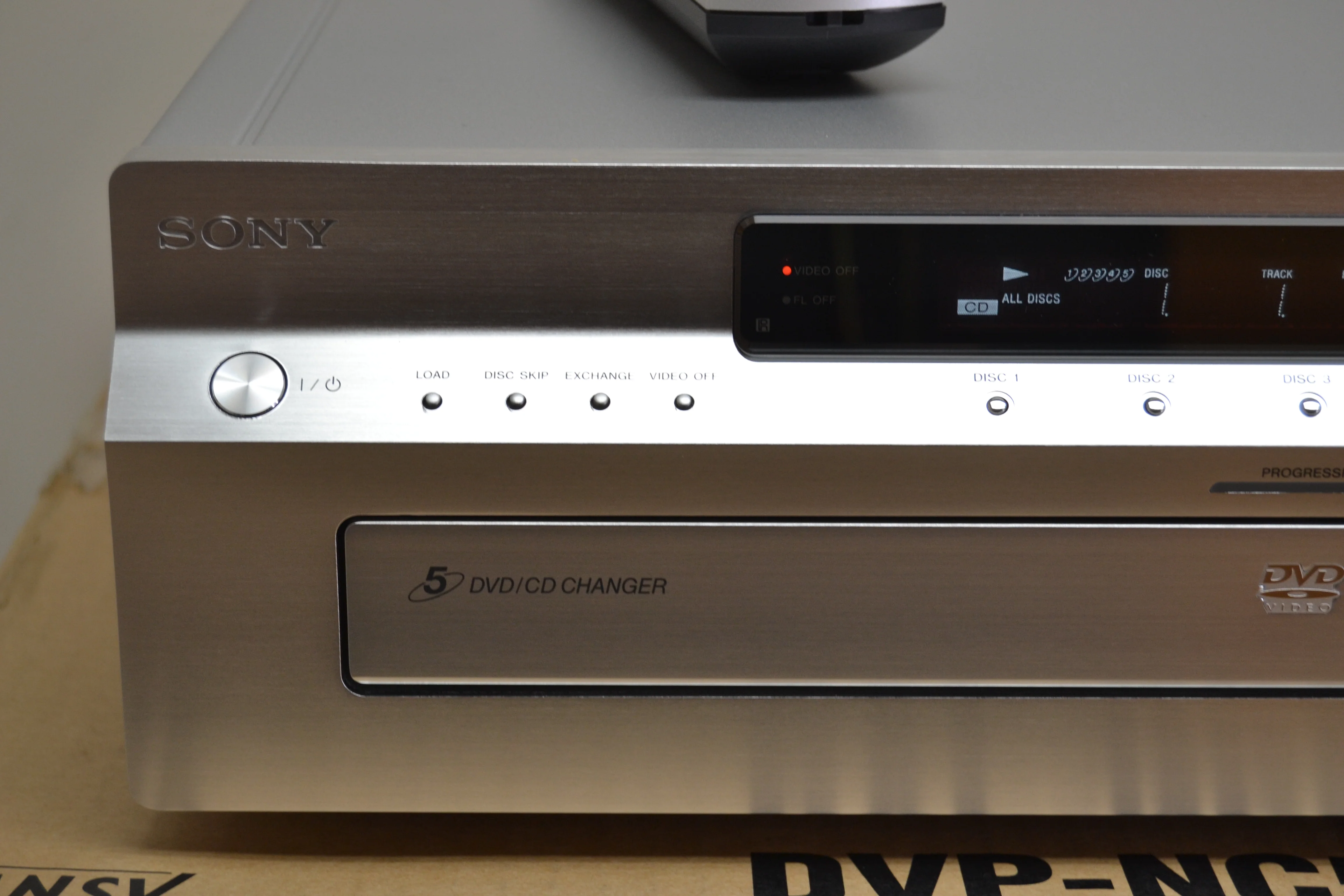 Sony ES DVP-NC555ES 5-disc carousel DVD/CD/SACD changer * Remote * Box * Manual - Image 3