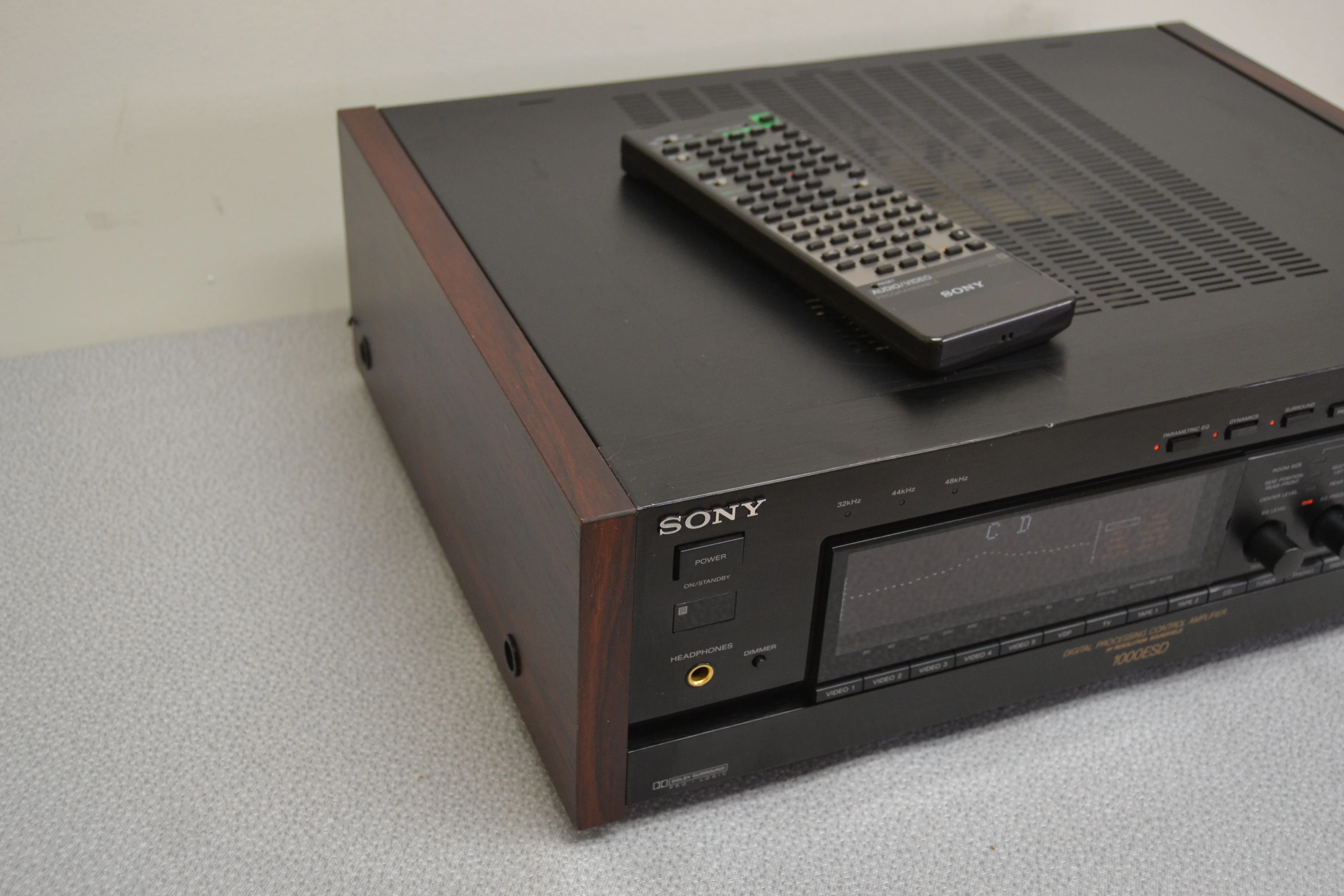 Sony ES TA-E1000ESD Digital Processing Preamplifier (1989-92) * Remote - Image 18