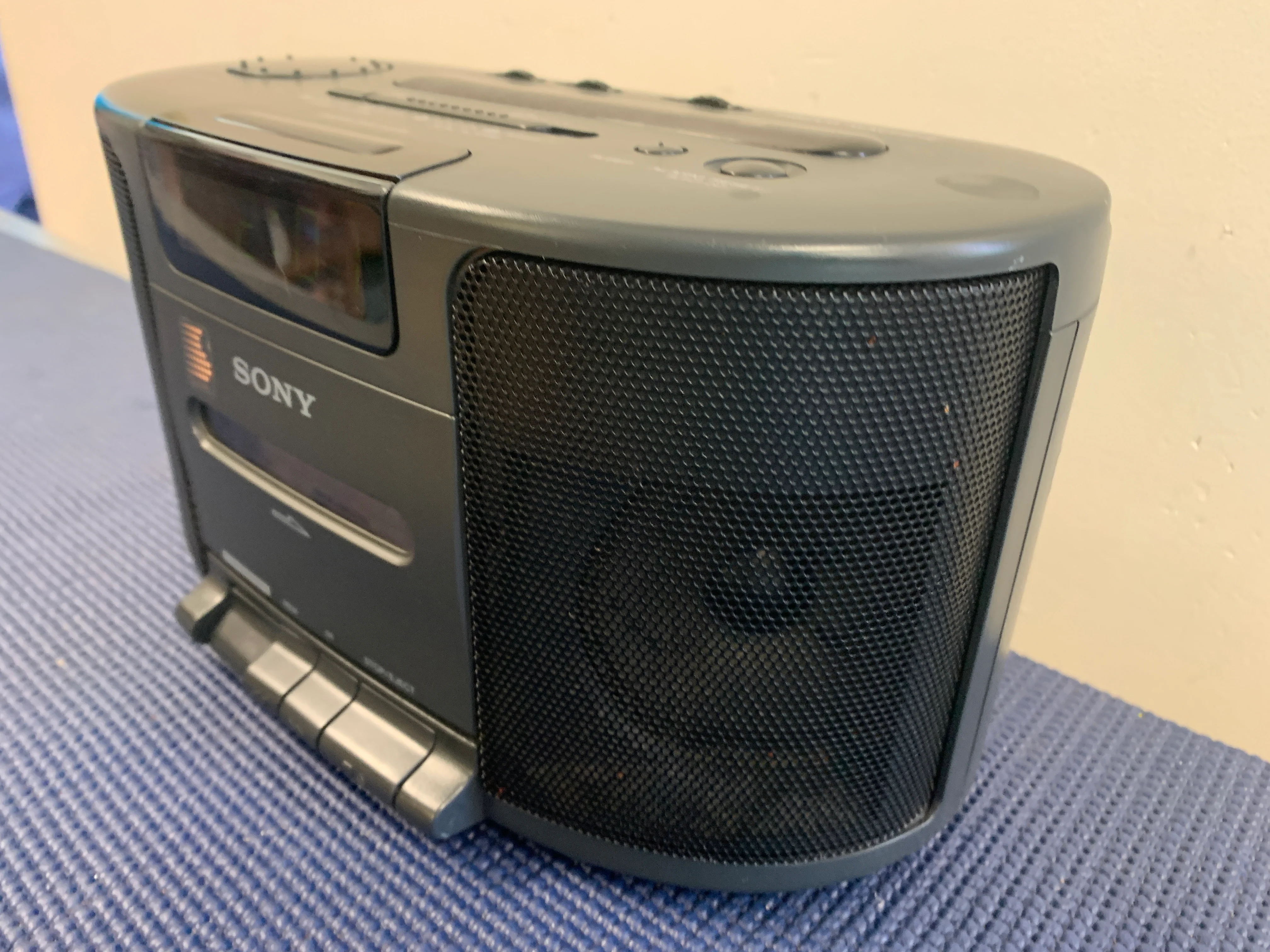 Sony ICF-CS650 Radio-Cassette Alarm Clock - Dream Machine - Image 4