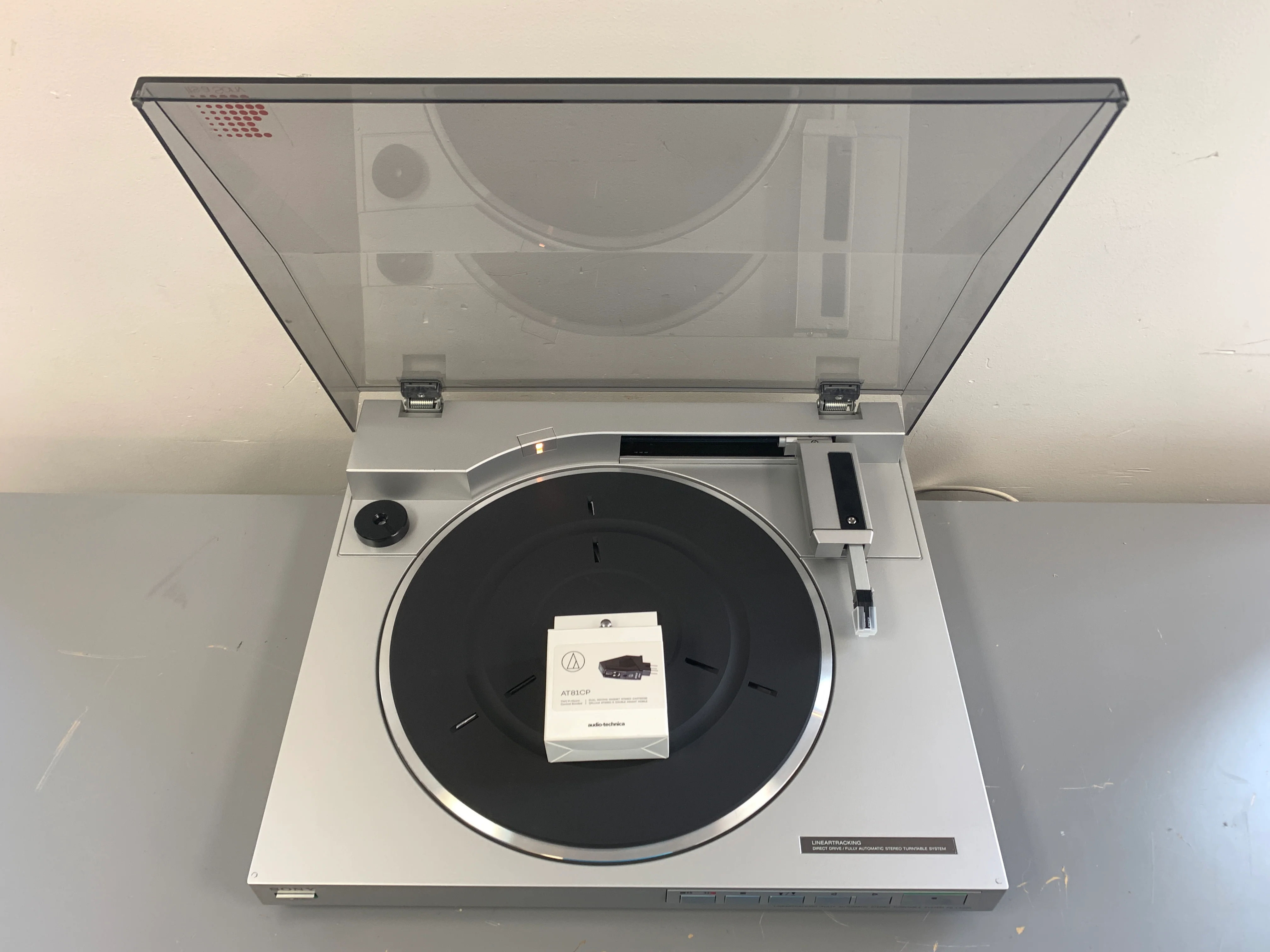 Sony PS-LX500 Direct Drive Turntable * Linear Tracking * NEW AT81CP Cartridge