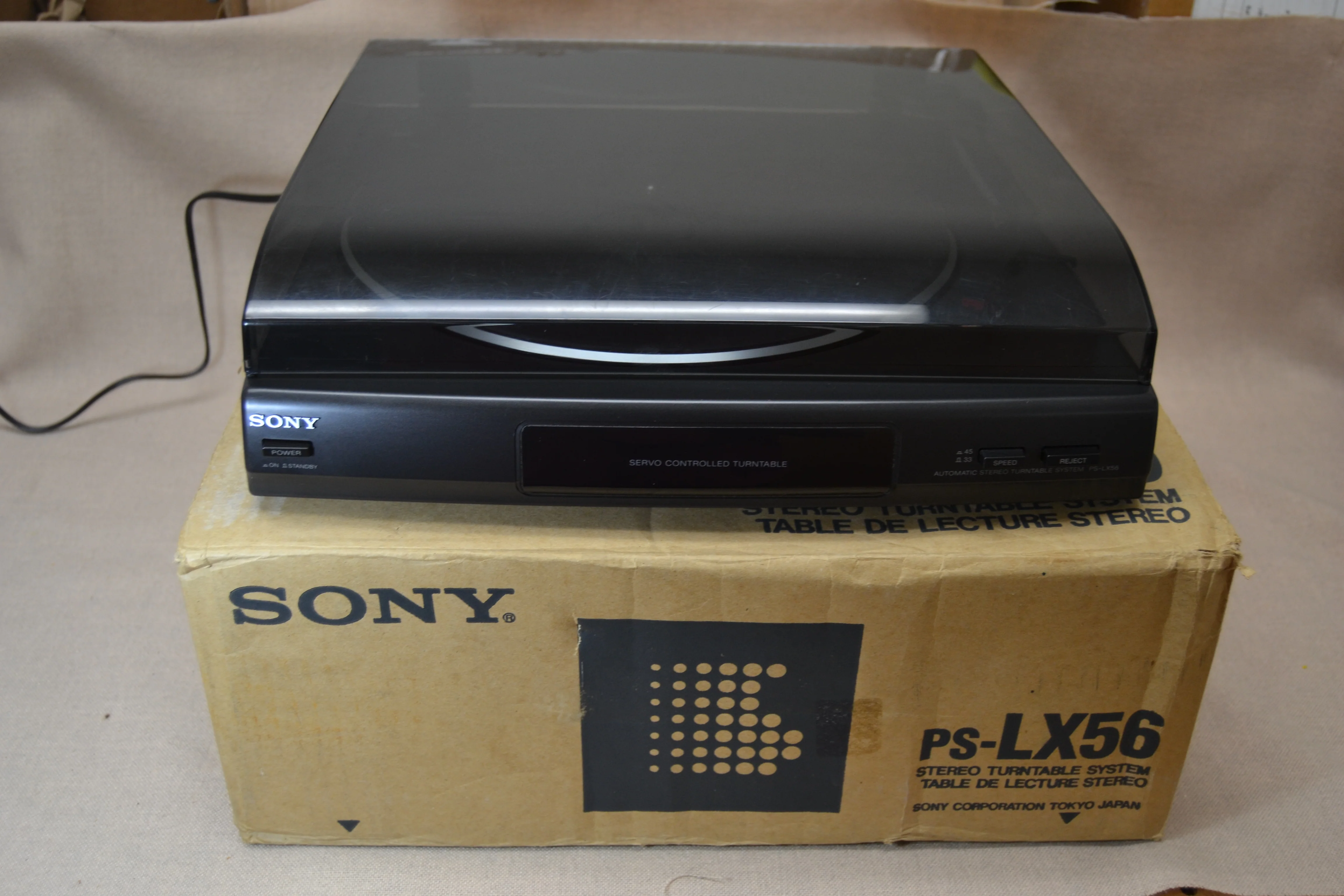 Sony PS-LX56 Turntable * Box