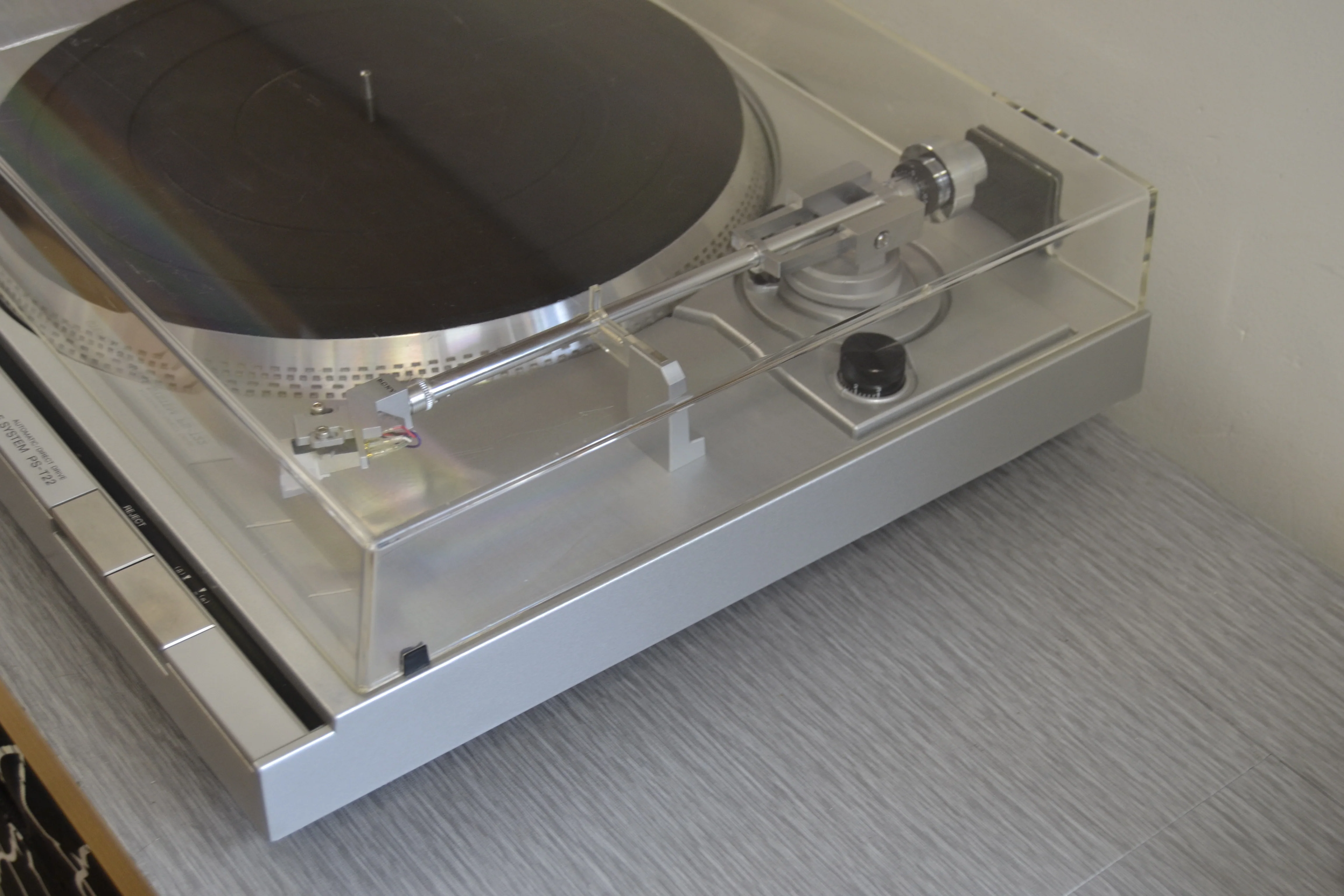 Sony PS-T22 Semi-Automatic Direct-Drive Turntable * NEW Audio Technica Cartridge - Image 3