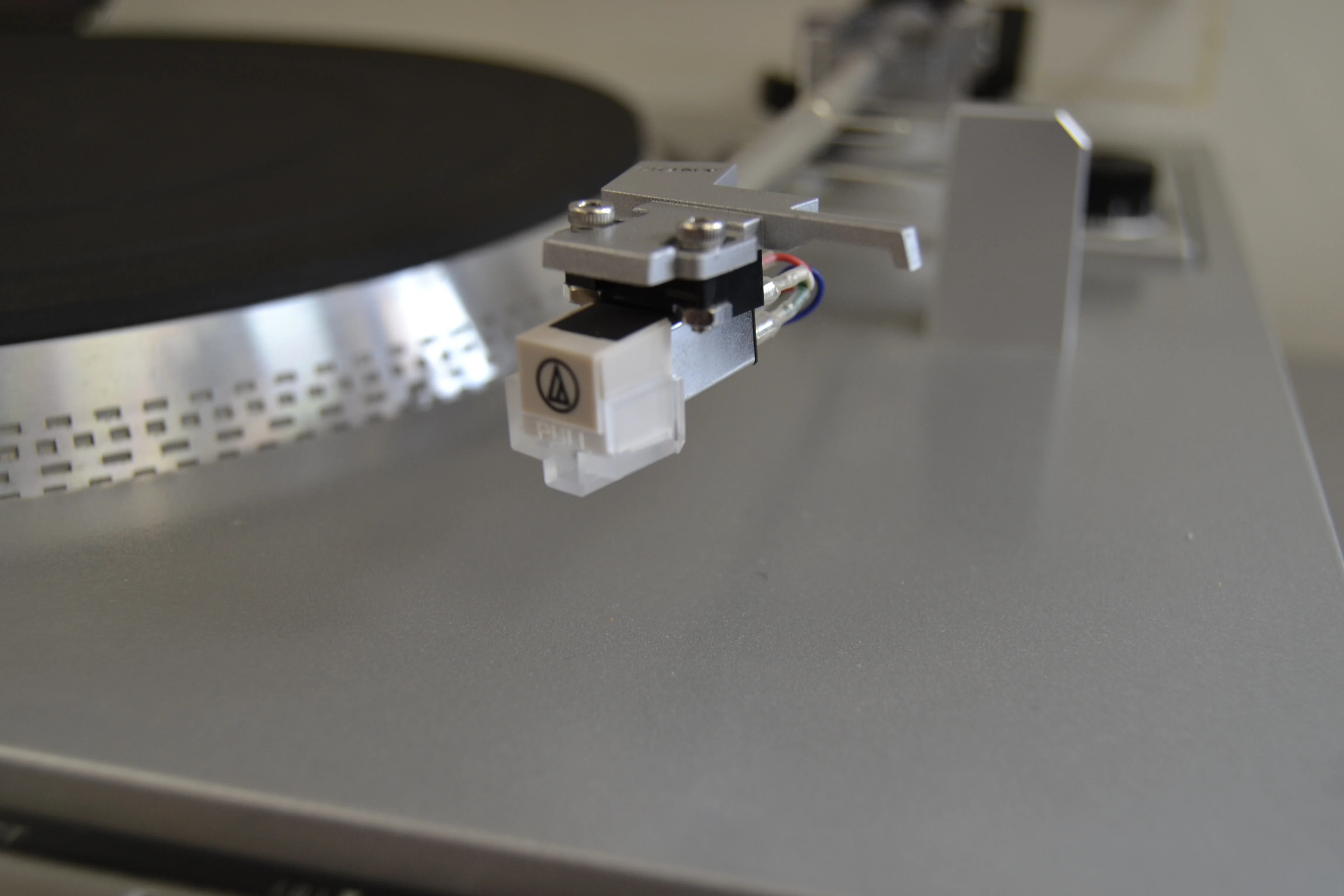 Sony PS-T22 Semi-Automatic Direct-Drive Turntable * NEW Audio Technica Cartridge - Image 9