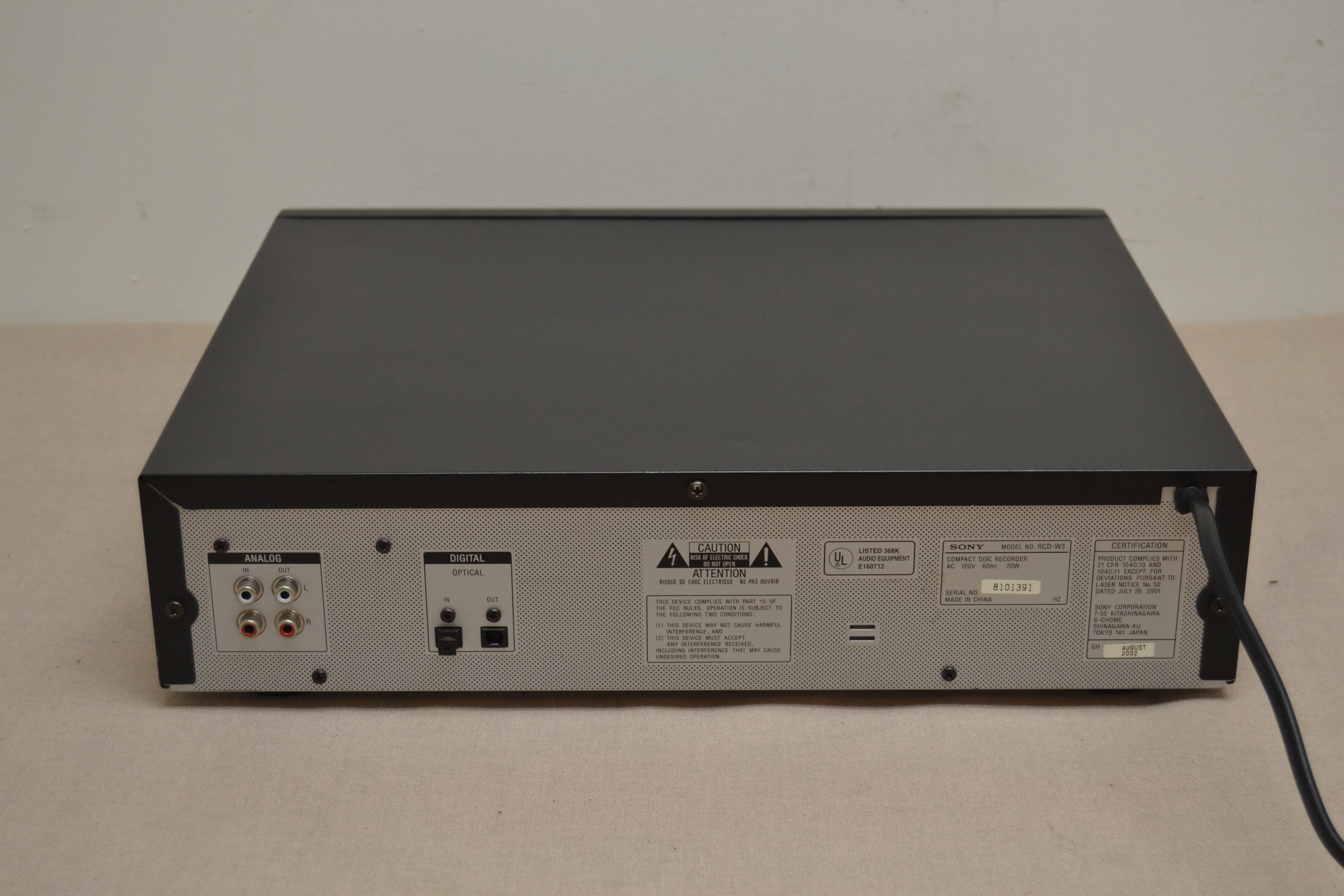 Sony RCD-W3 Compact Disc Recorder (2002) - Image 11