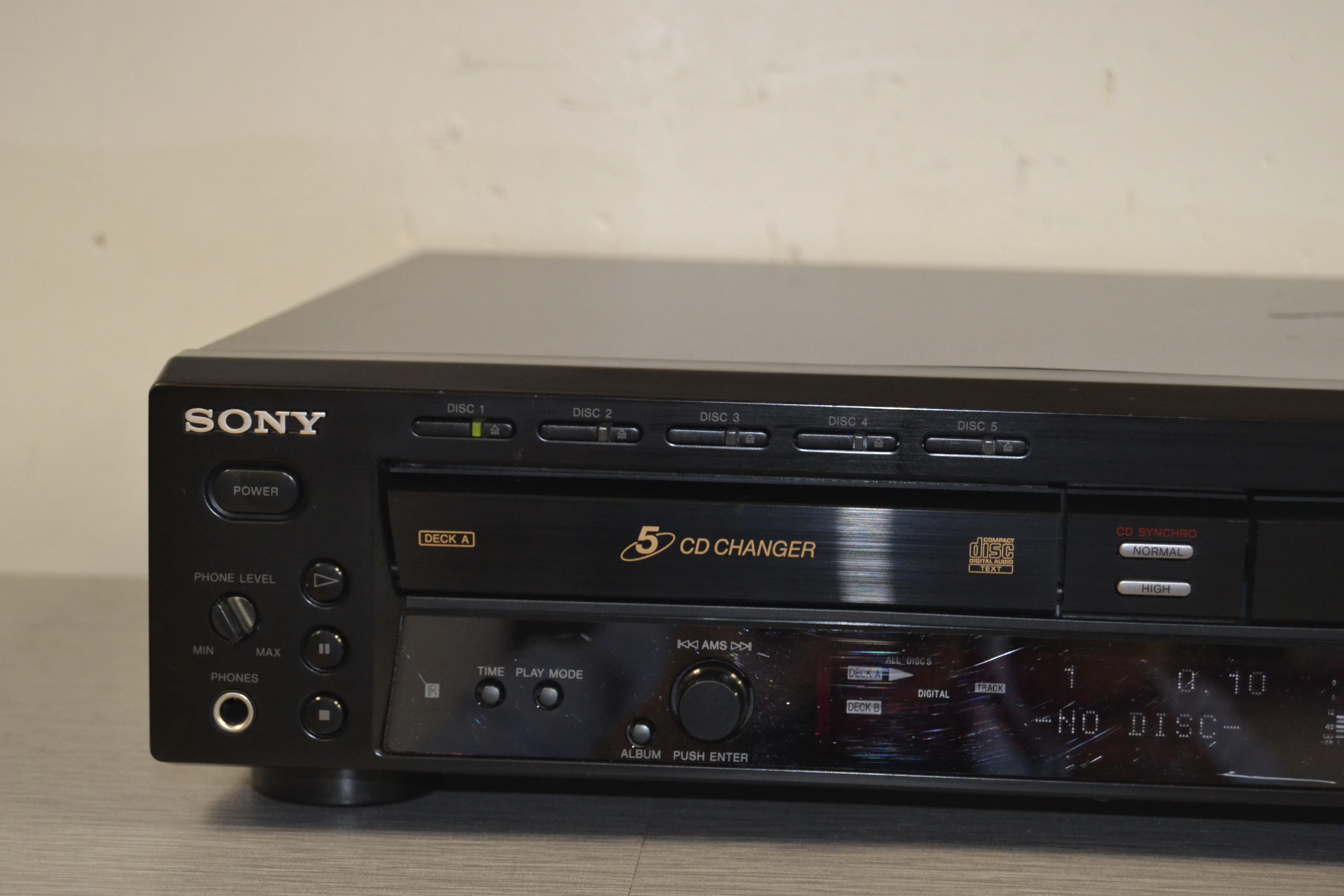 Sony RCD-W500C CD Changer 5 Discs & CD Recorder Dual Deck - Image 2