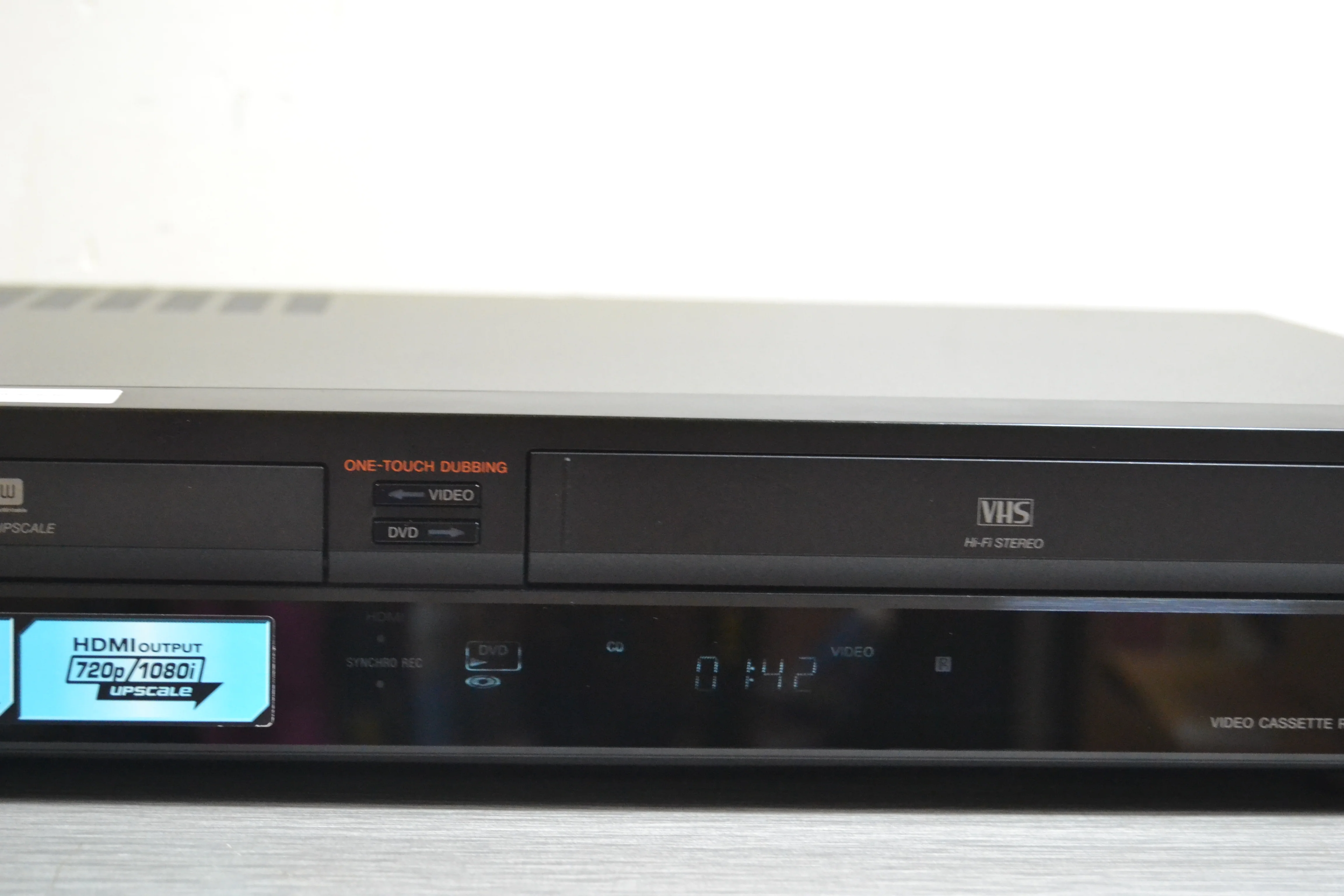 Sony RDR-VX555 VHS/DVD Recorder Combo - HDMI - Image 7