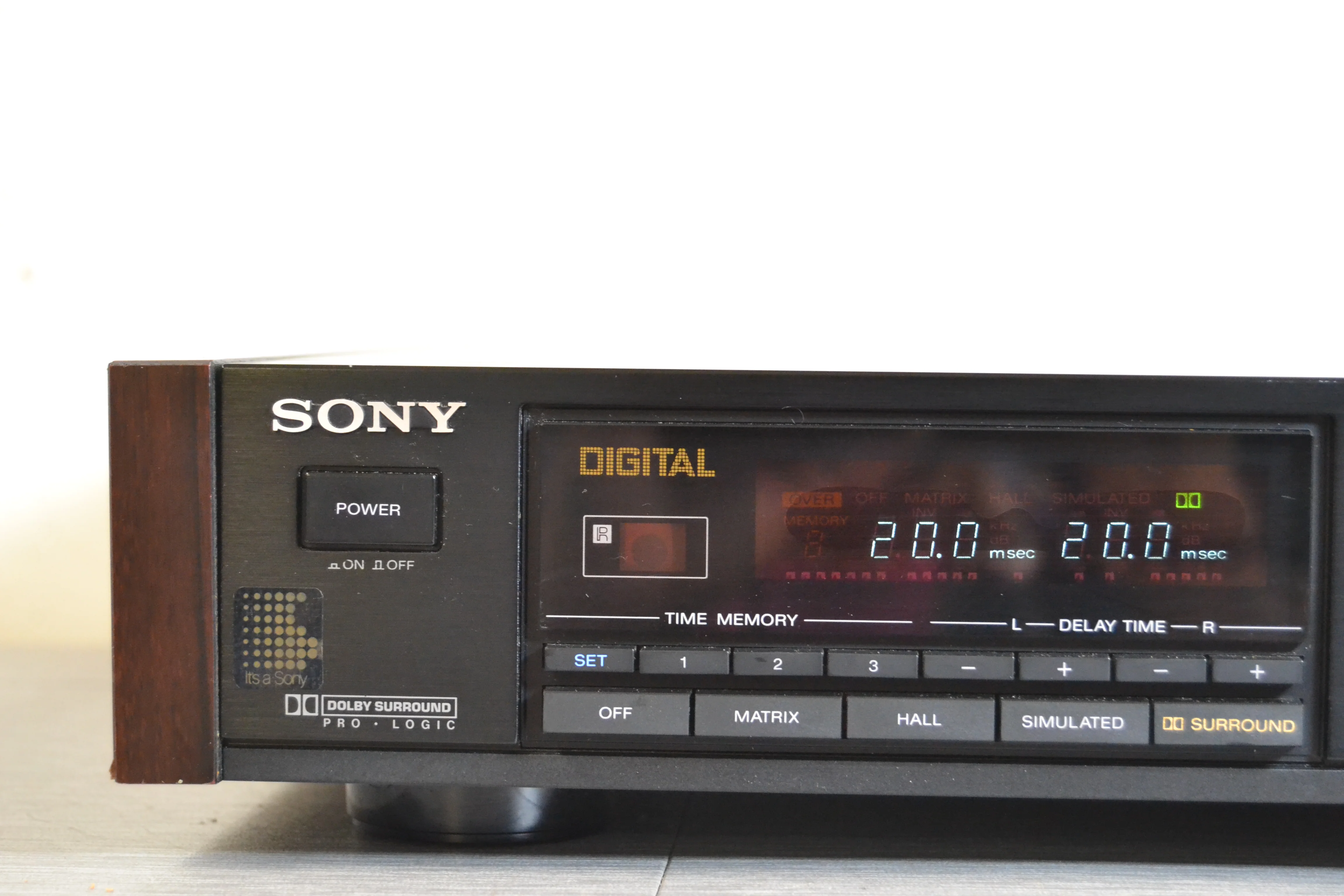 Sony SDP-777ES Digital Surround Processor - Image 2