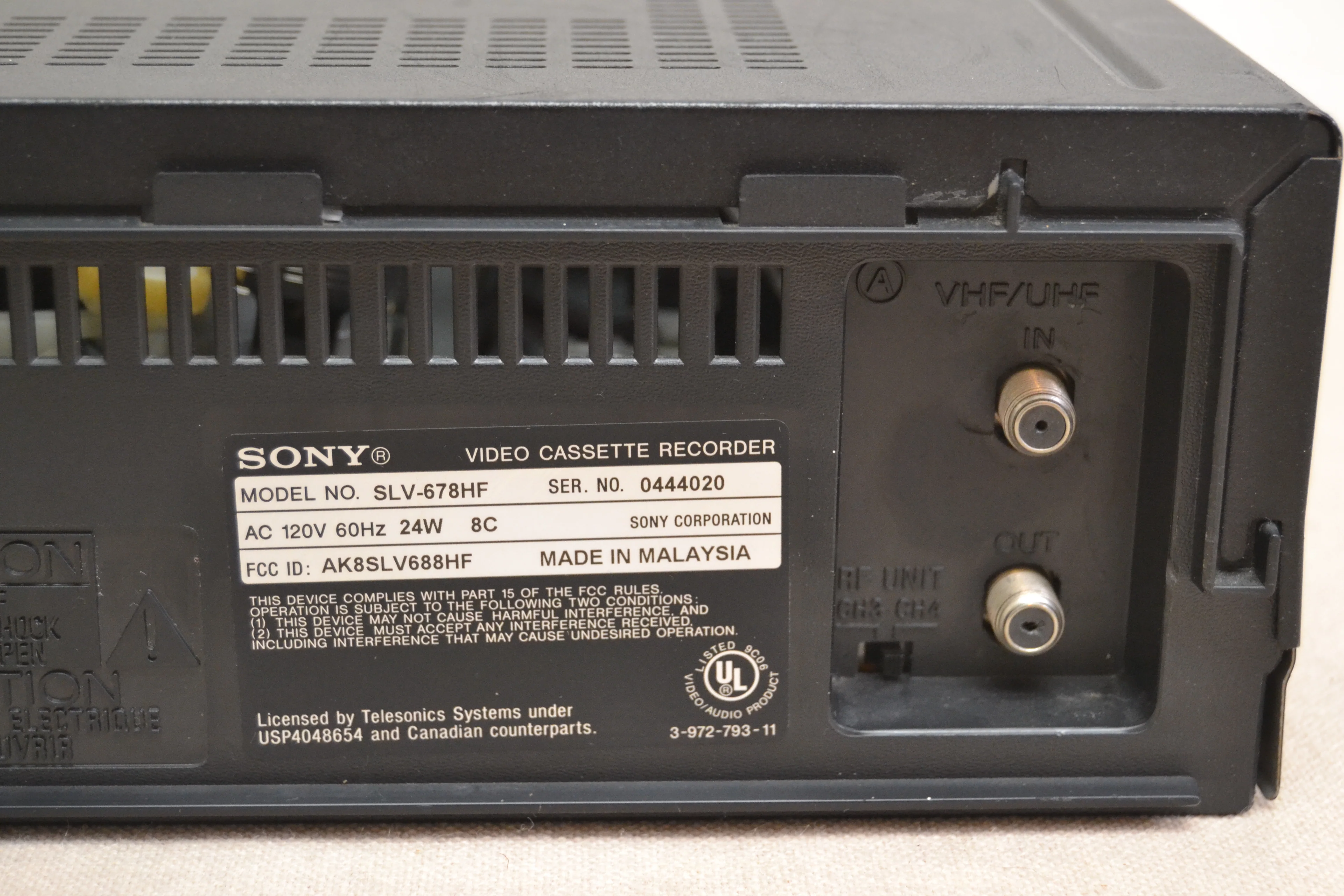 Sony SLV-678HF HiFi Stereo Video Cassette Recorder * Remote Control - Image 10