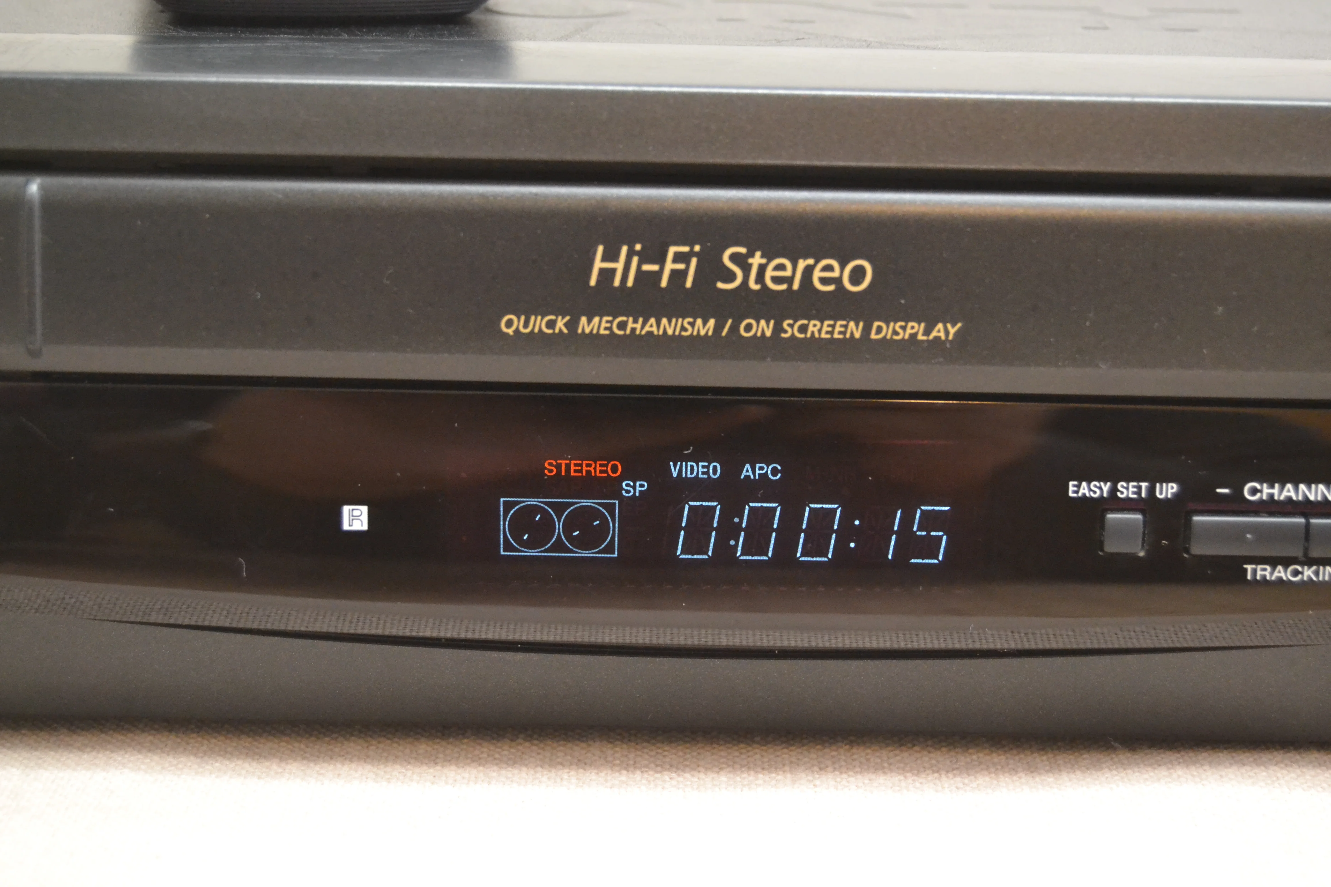 Sony SLV-678HF HiFi Stereo Video Cassette Recorder * Remote Control - Image 3