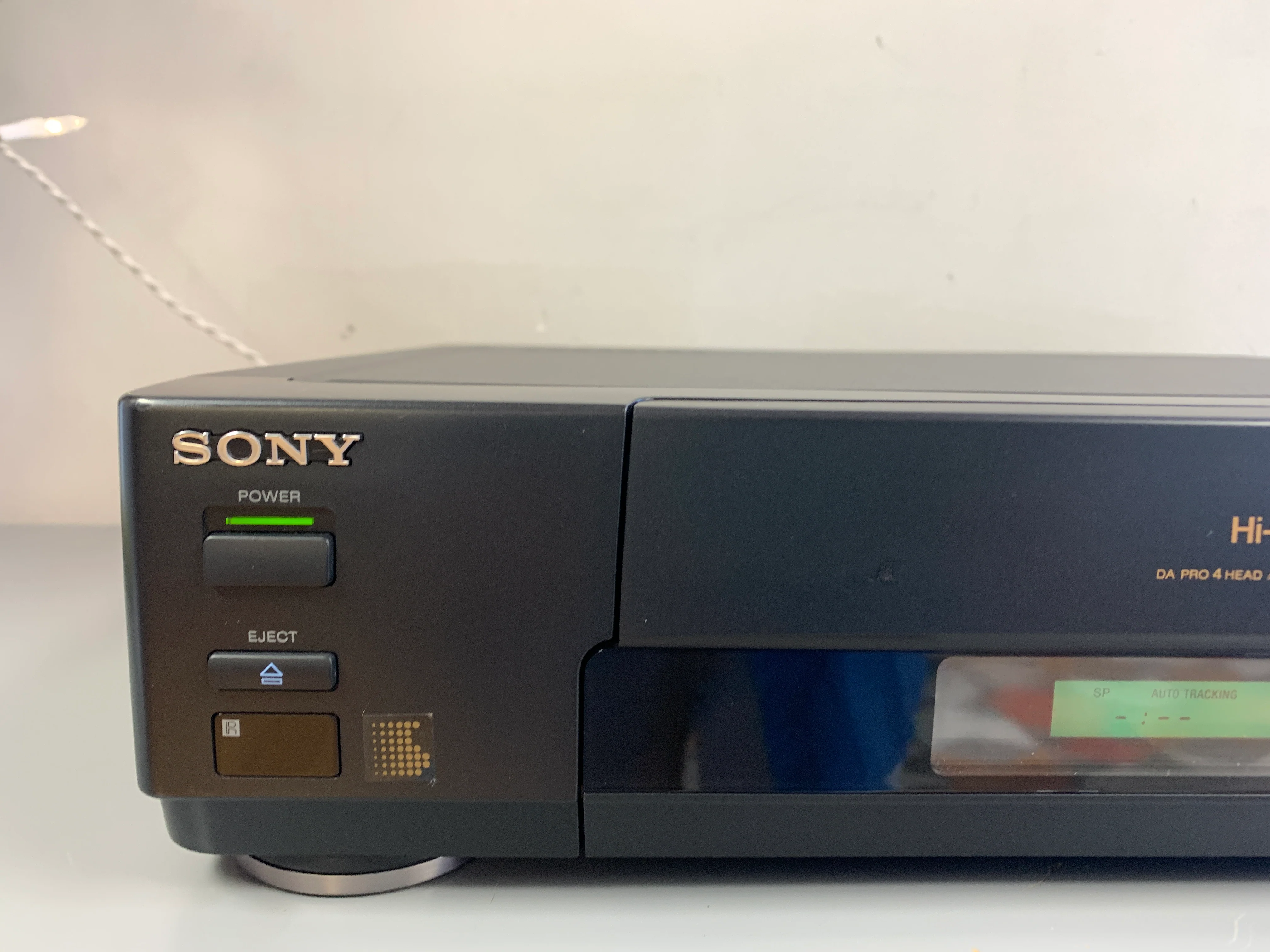 Sony SLV-720HF Video Cassette Recorder - Image 2