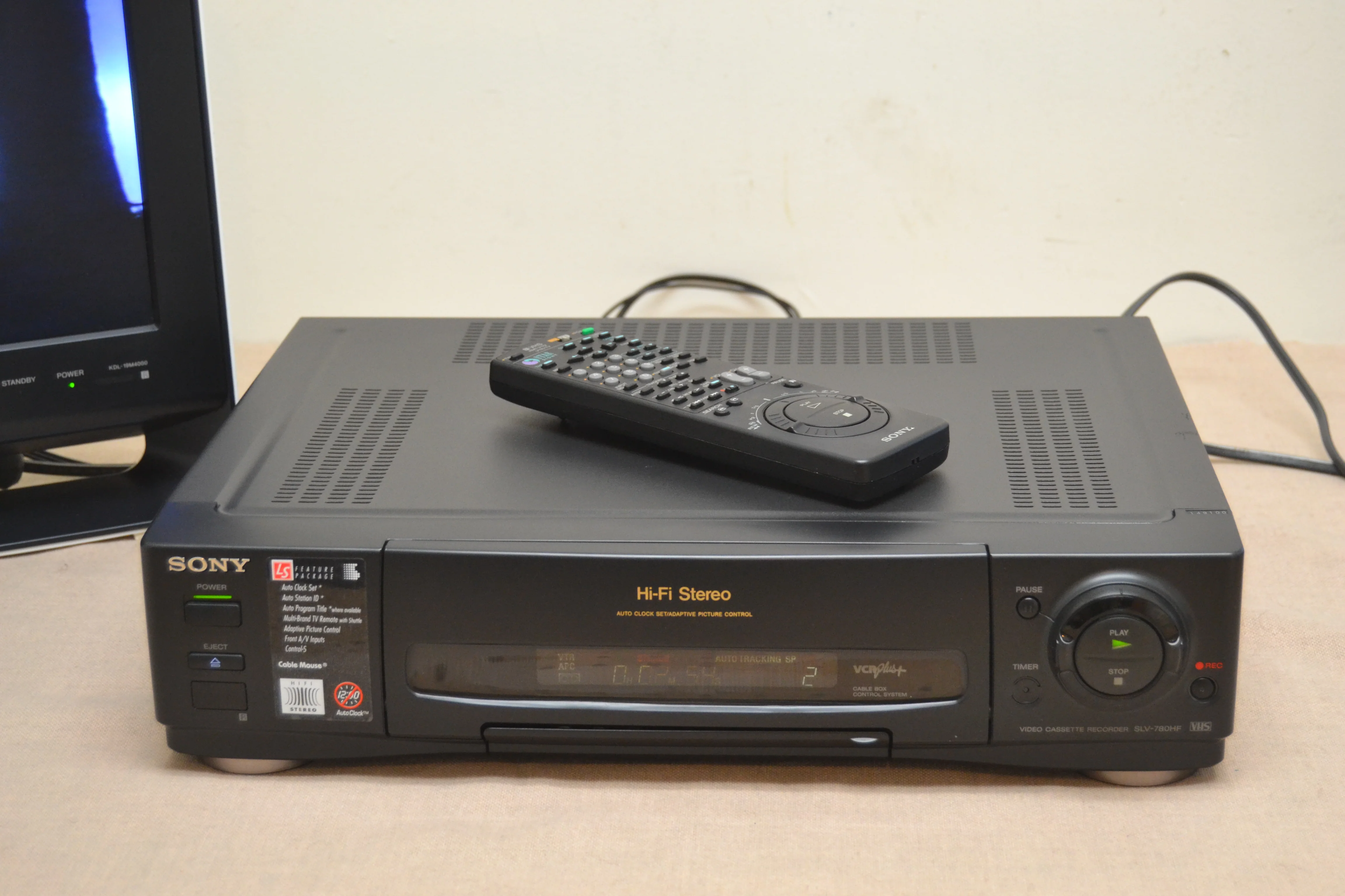 Sony SLV-780HF Hi-Fi Stereo VHS Video Cassette Recorder * Remote - Image 2