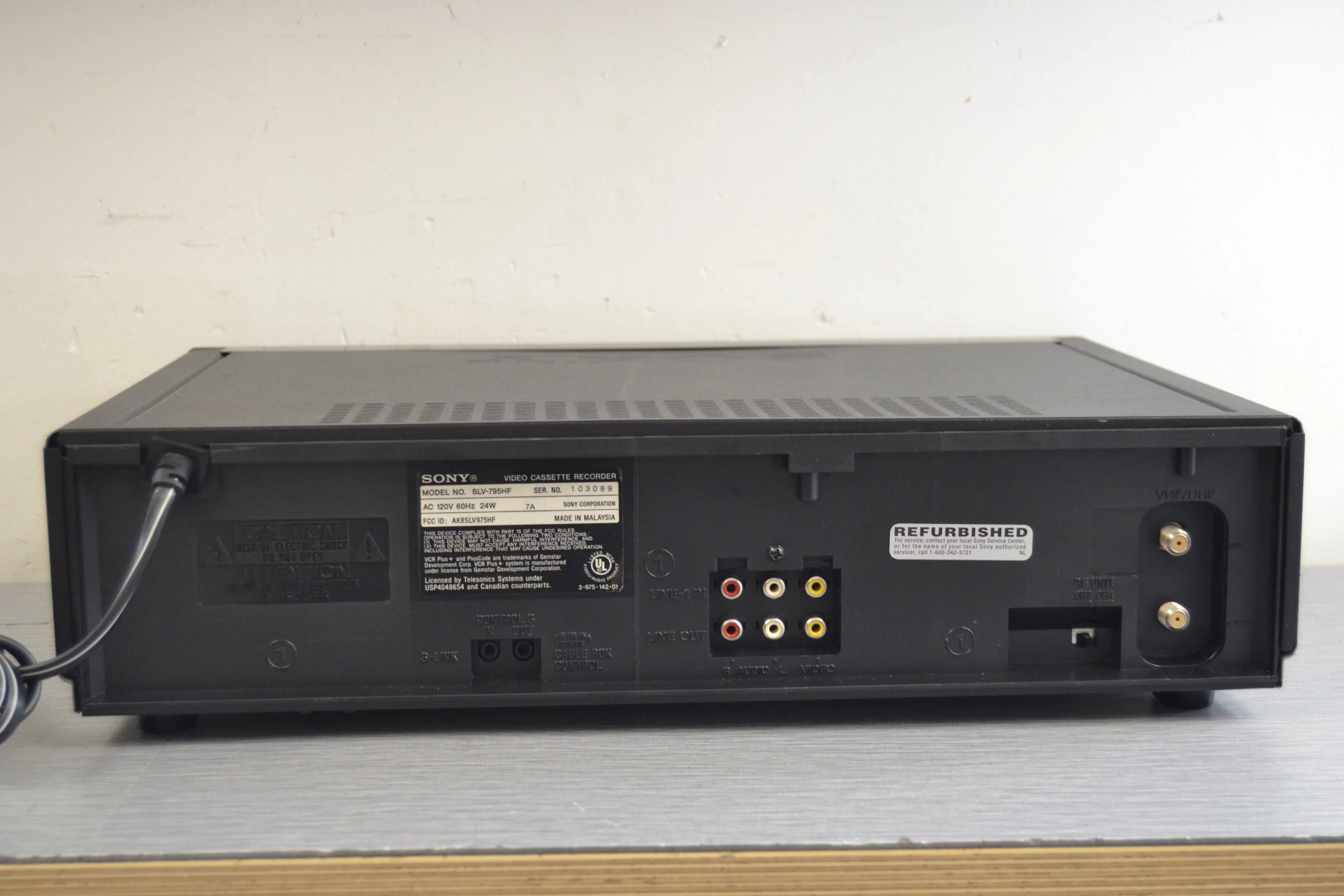 Sony SLV-795HF HiFi Stereo Video Cassette Recorder * Remote Control - Image 9