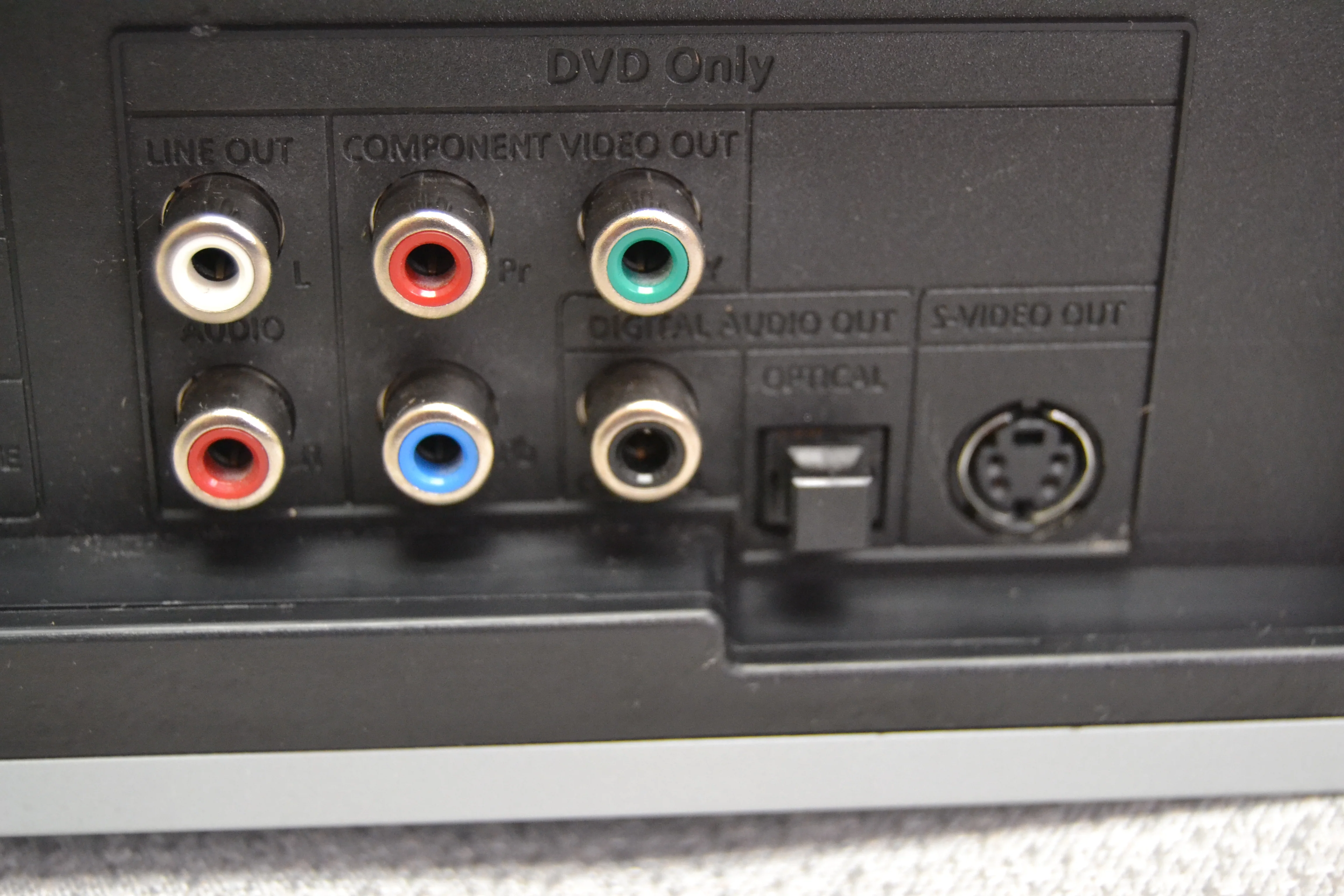Sony SLV-D100 DVD/CD player + HiFi VCR * Remote - Image 15