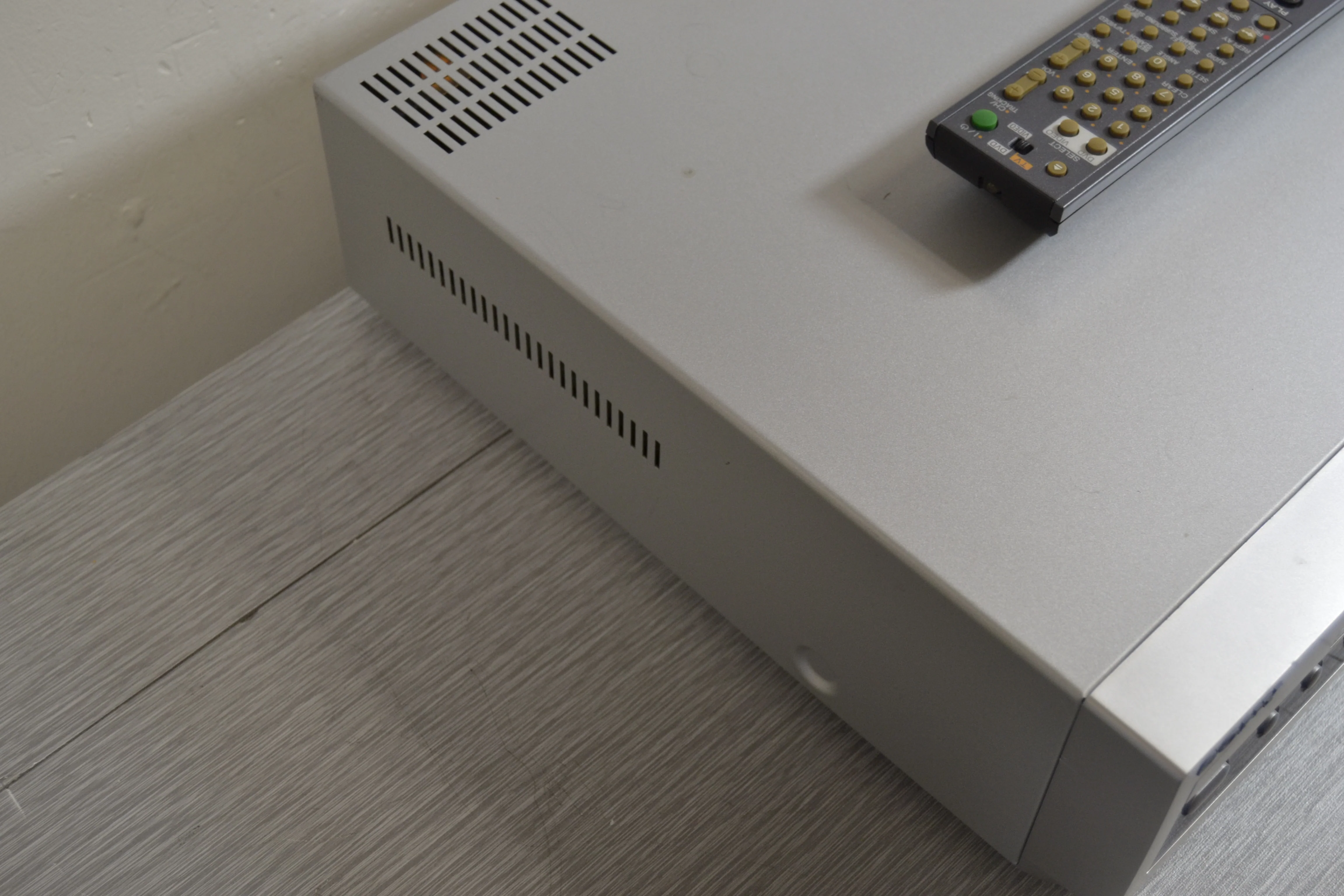 Sony SLV-D100 DVD-VCR Combo * Remote Control - Image 6