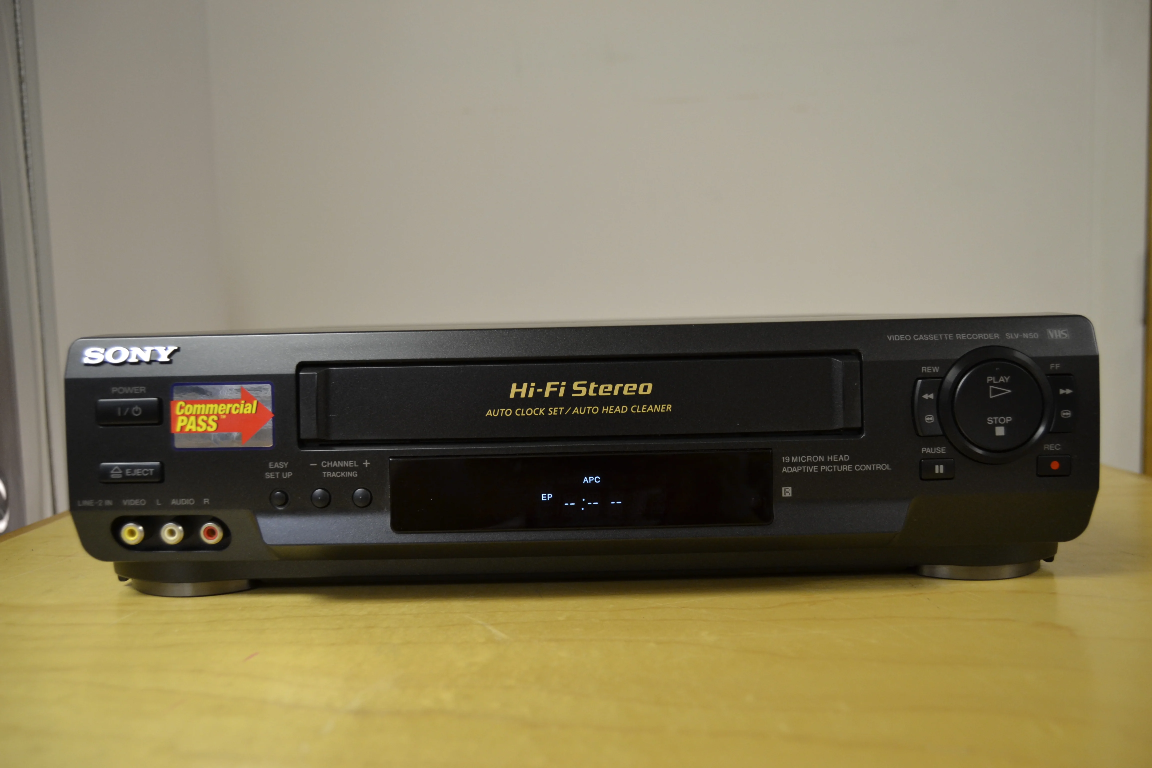 Sony SLV-N50 VCR Video Cassette Recorder VHS
