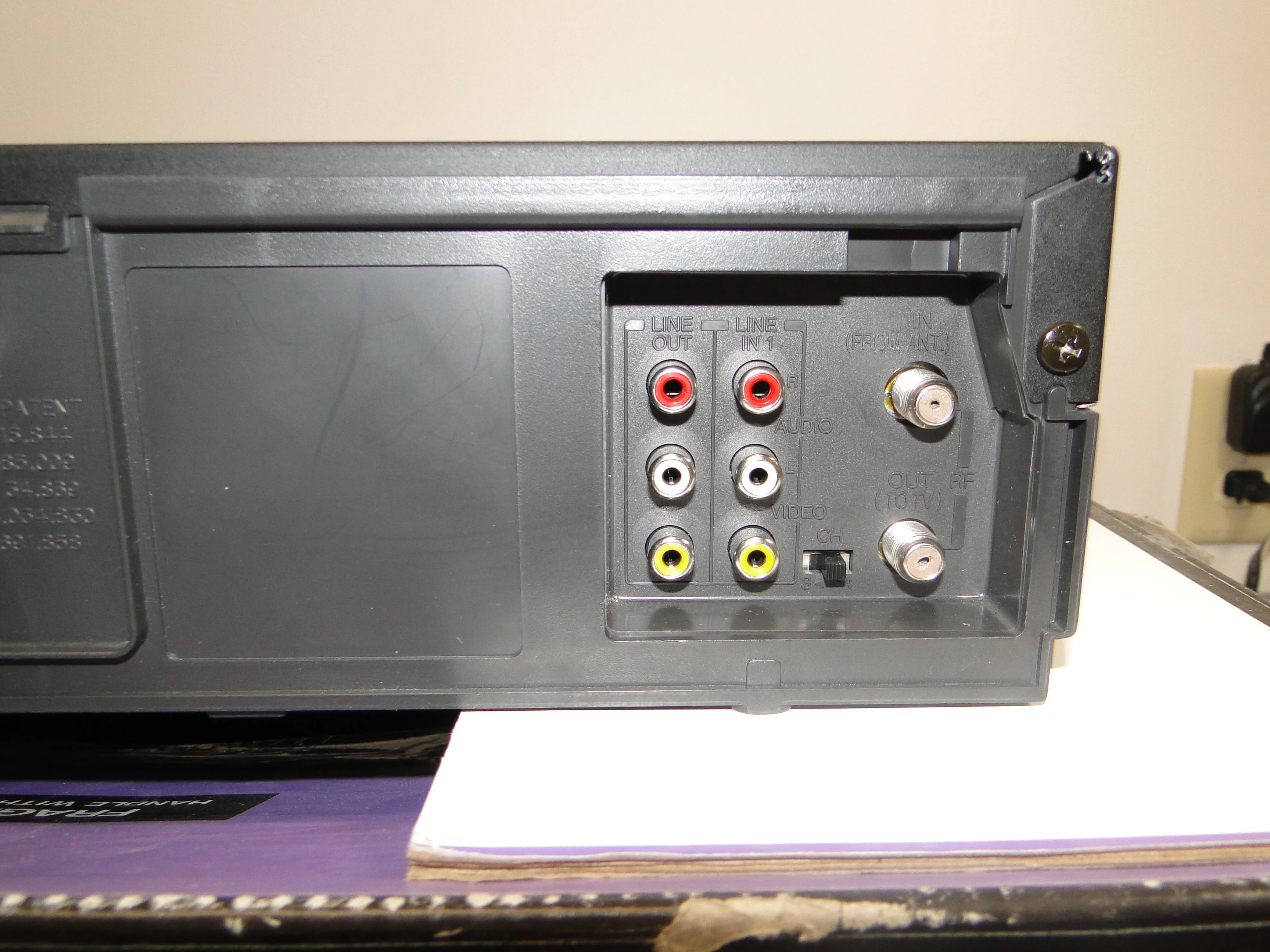 Sony SLV-N51 Video Cassette Recorder * Remote Control - Image 10