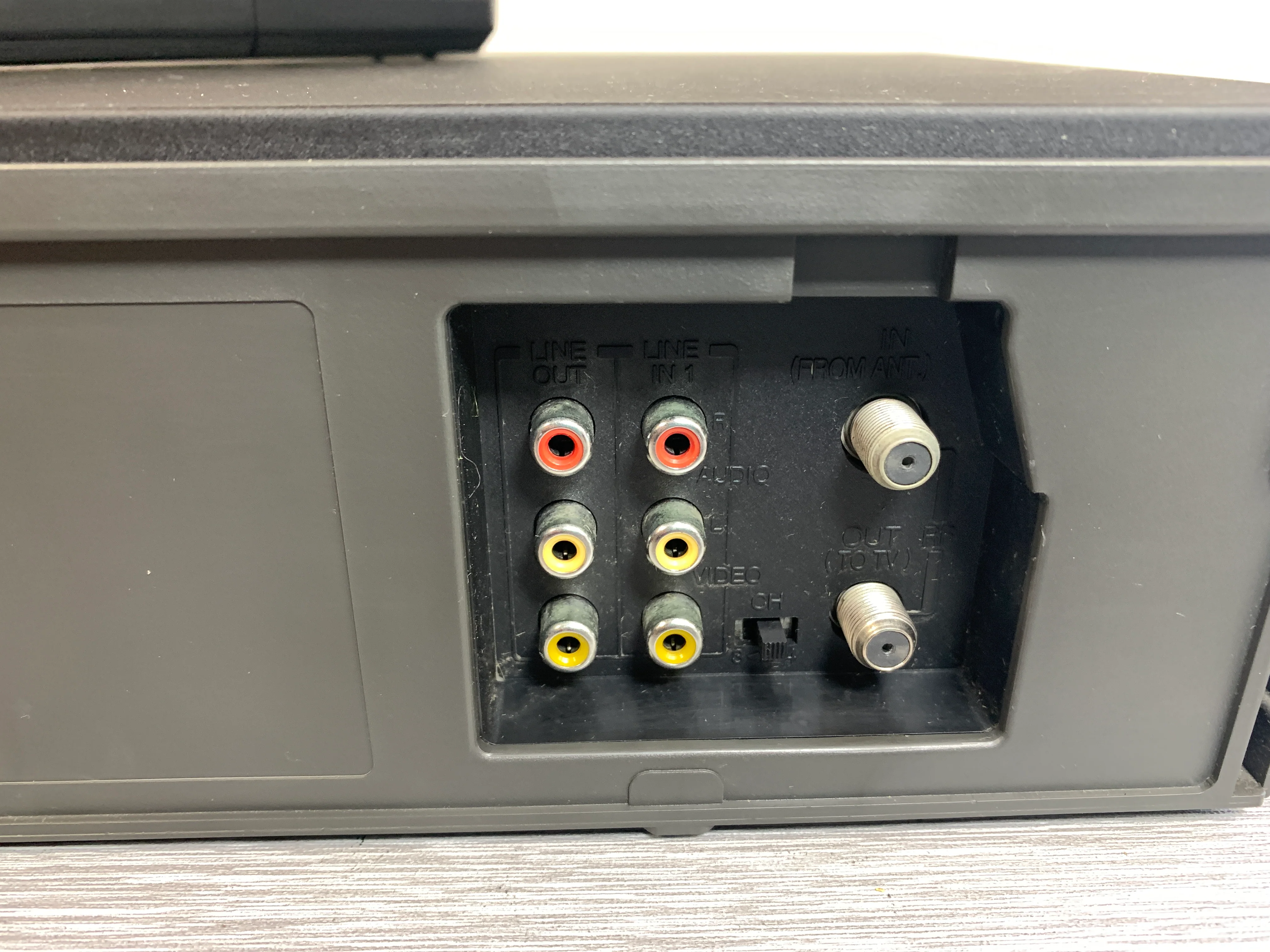 Sony SLV-N77 Video Cassette Recorder VHS * Remote - Image 12