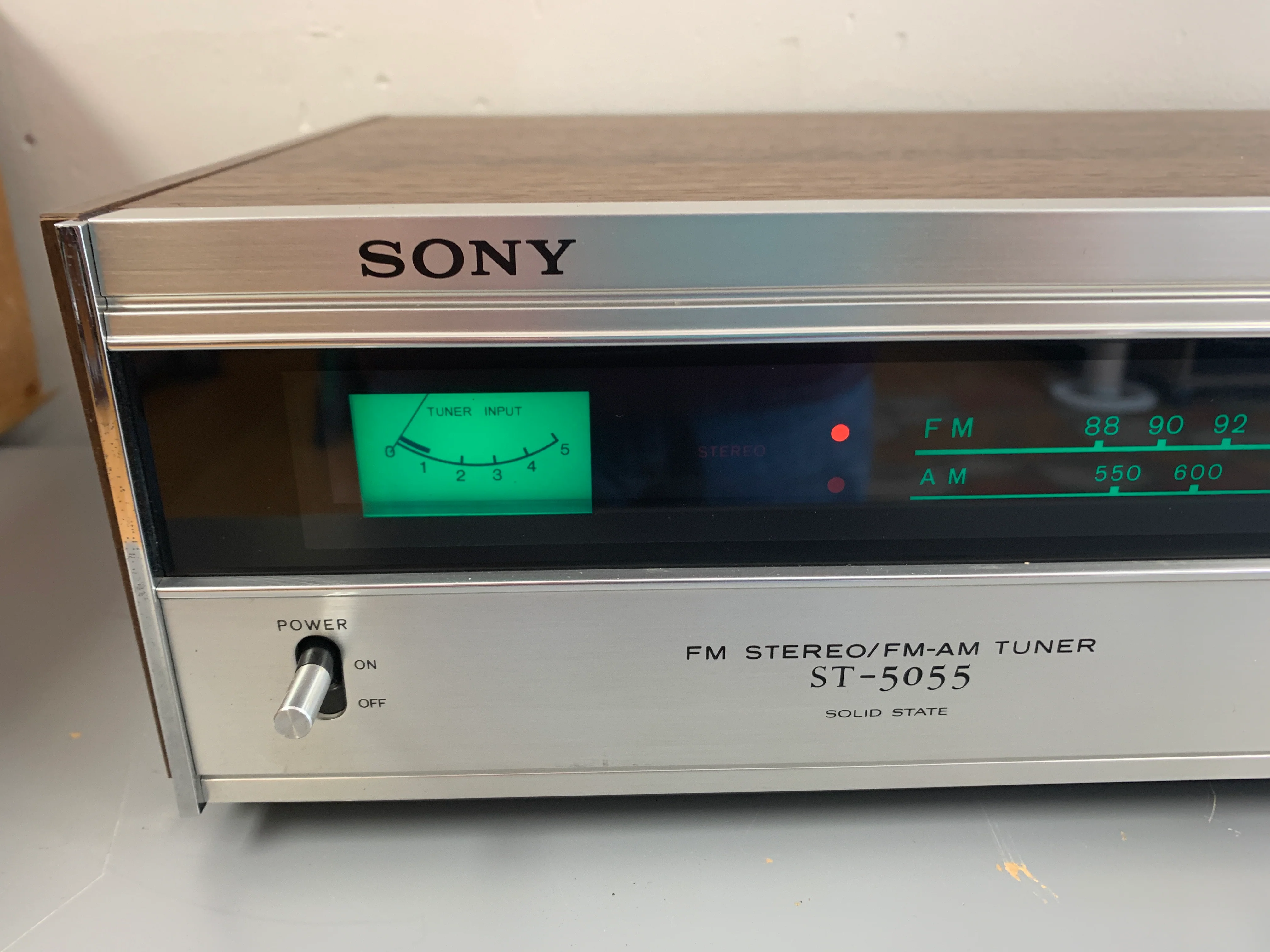 Sony ST-5055 Stereo Tuner - Image 2