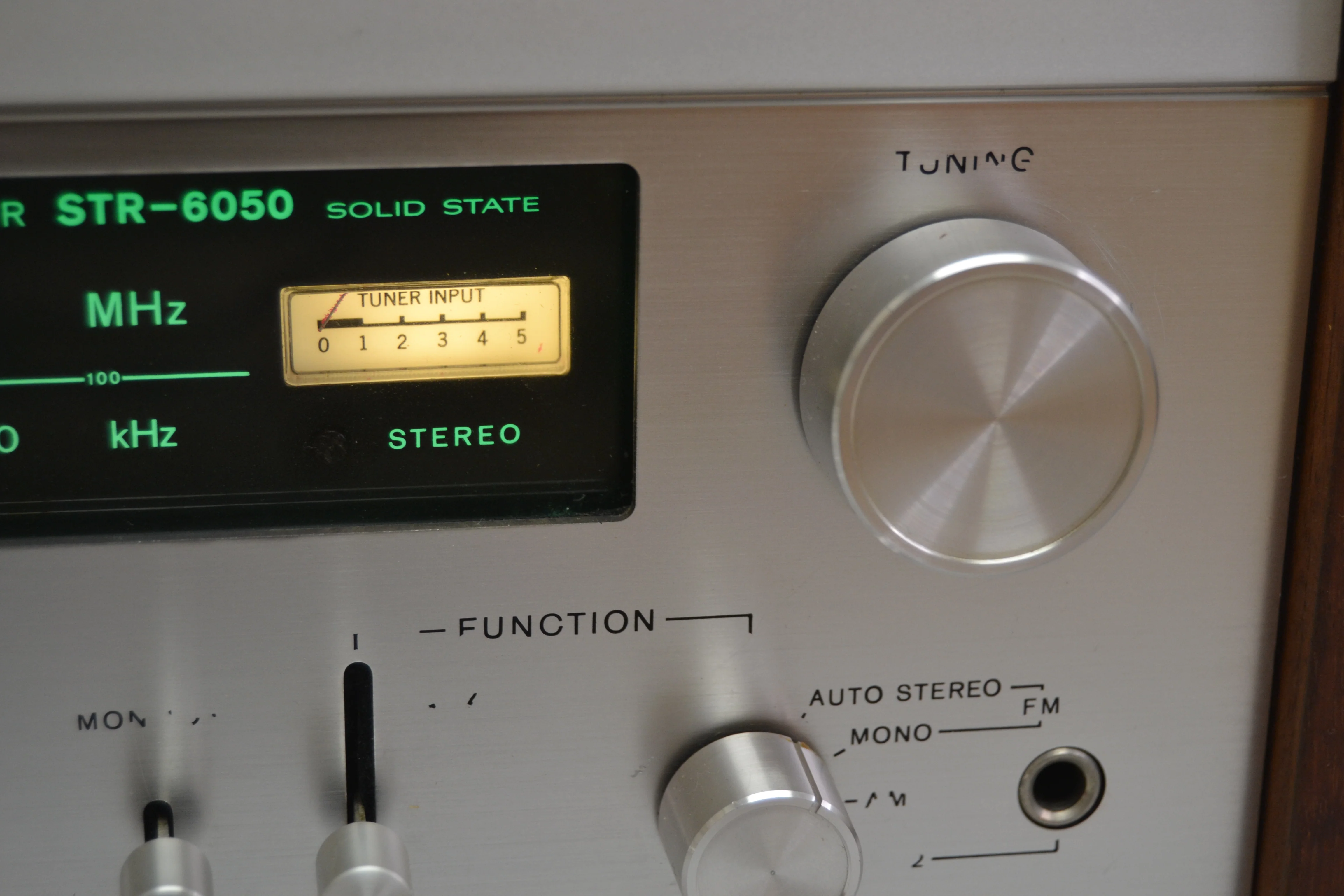 Sony STR-6050 AM/FM Stereo Receiver (1969) * 30W RMS * Fair Faceplate - Image 9