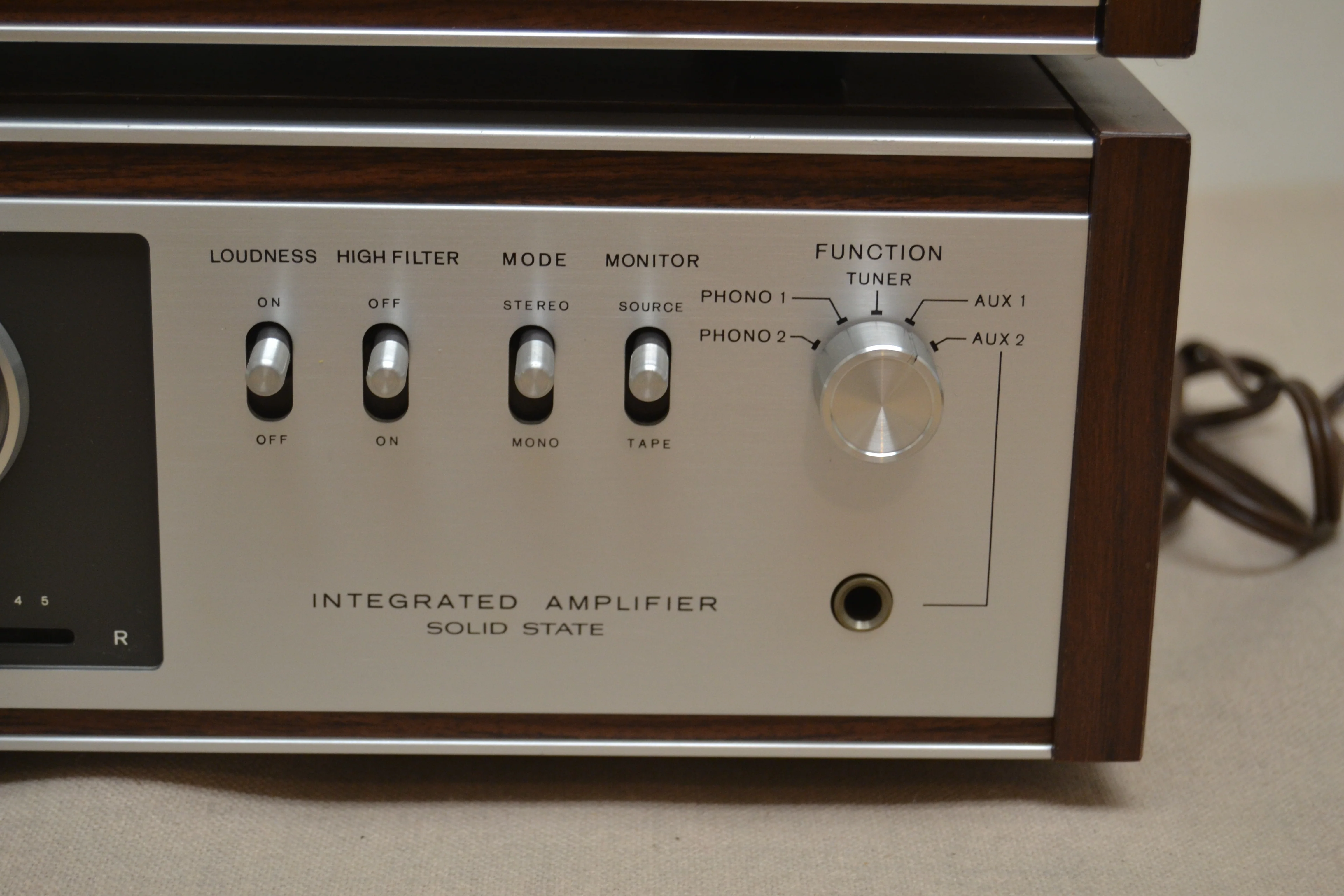 Sony TA-1010 Integrated Amplifier & Sony ST-5600 Stereo Tuner - Image 7
