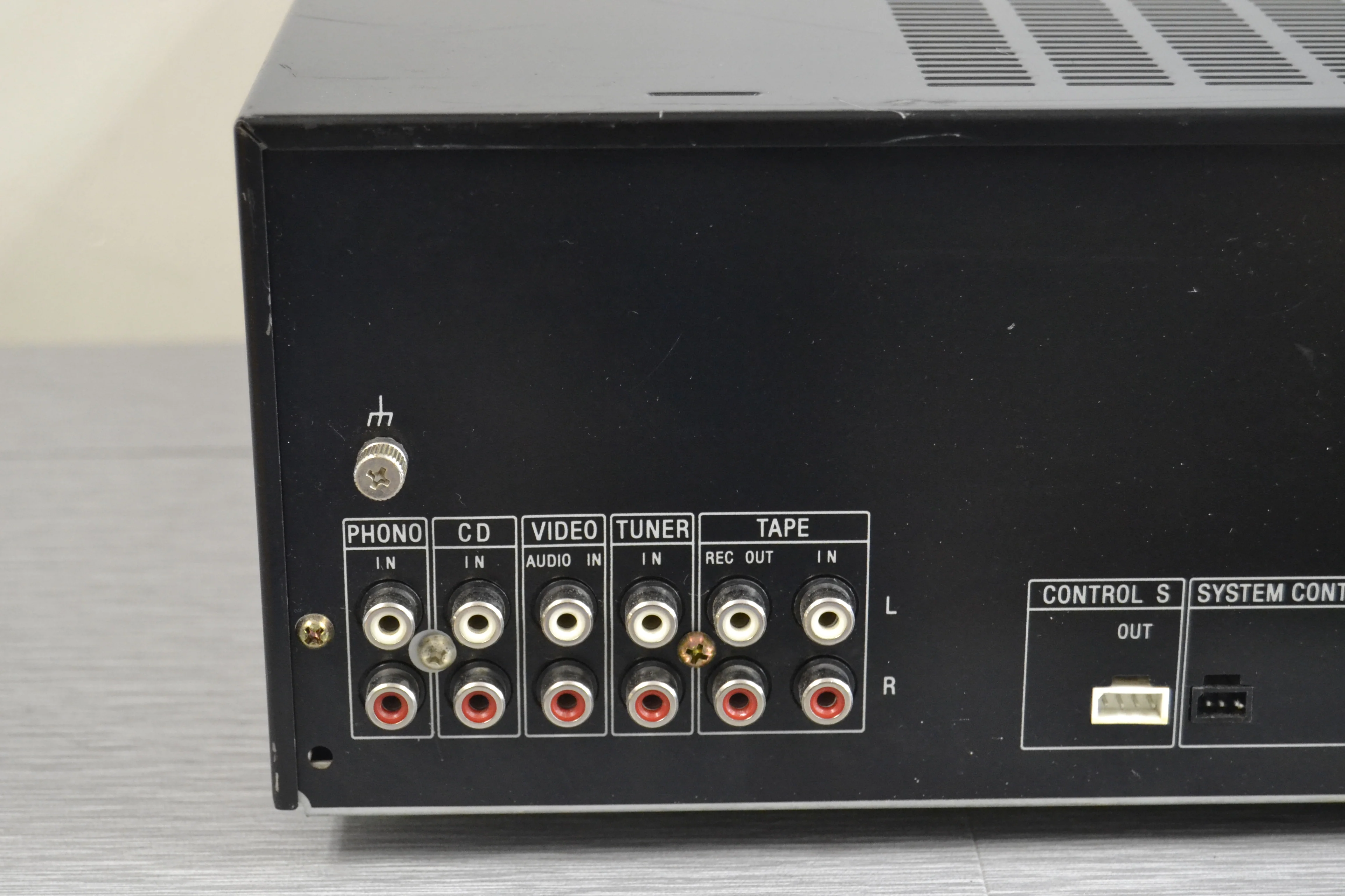 Sony TA-AX380 Integrated Amplifier * 125W RMS * 1988 - Image 9