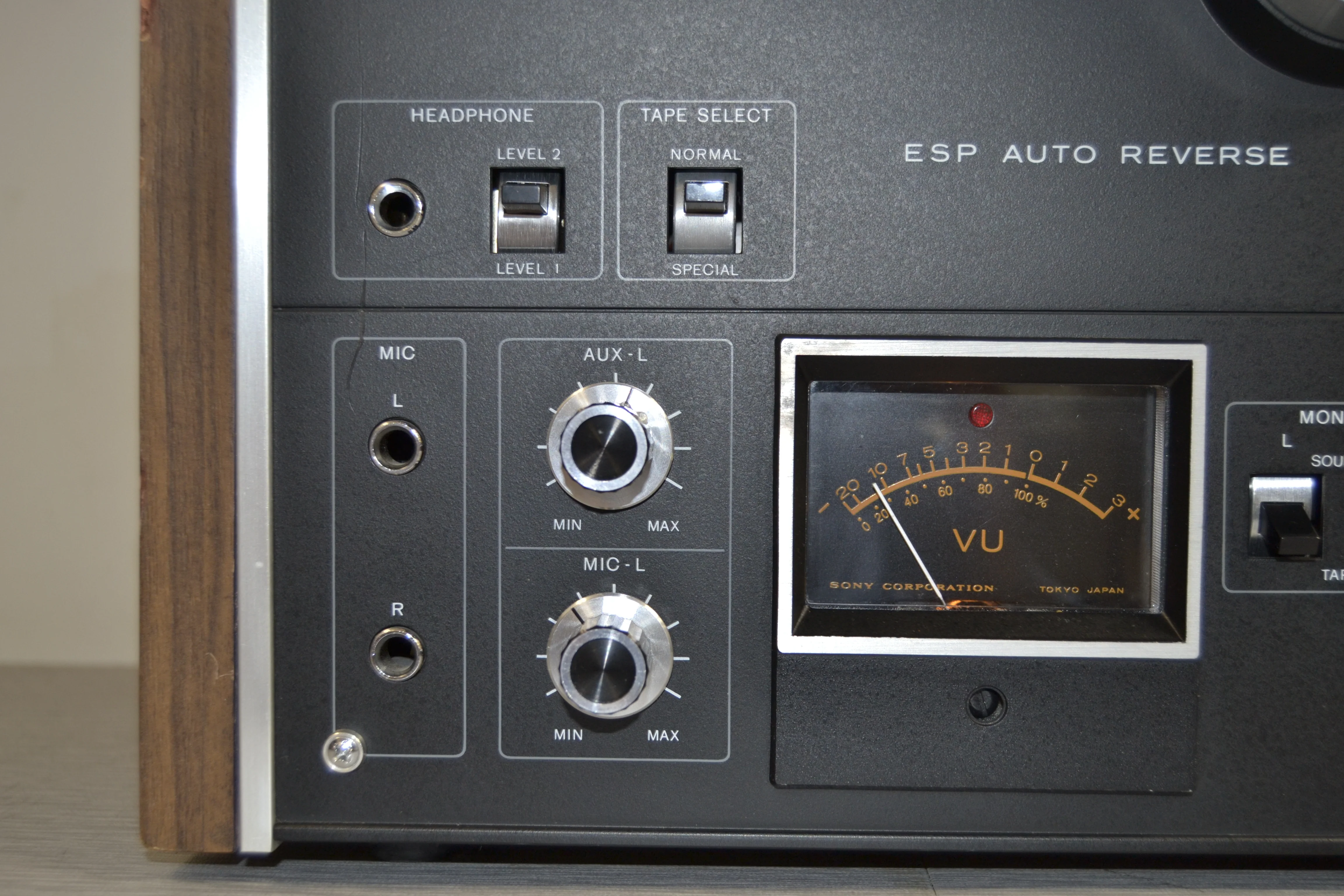 Sony TC-580 Reel to Reel Recorder - Image 3