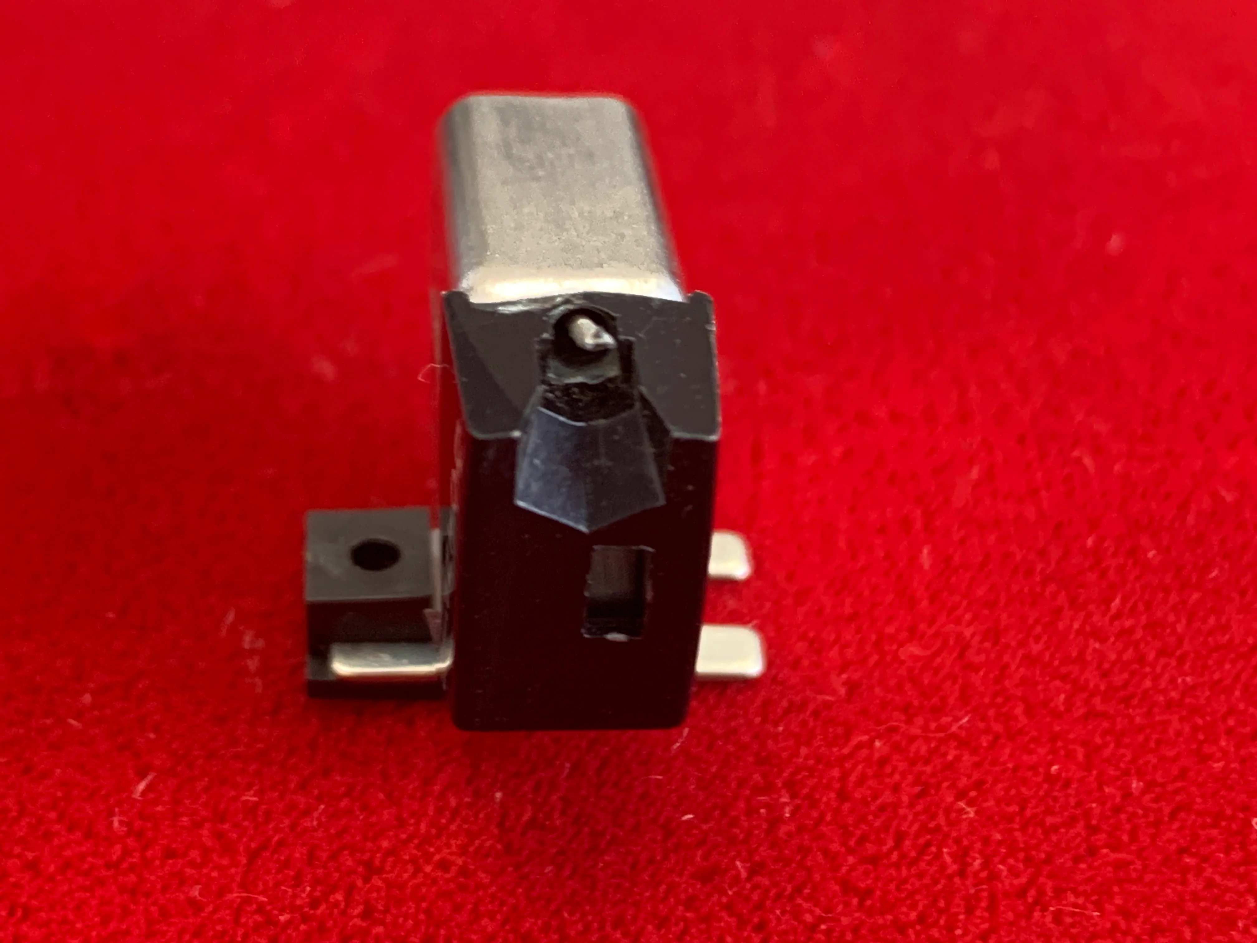 Stanton 680 EE Phono Cartridge & OEM D65 Stylus - Image 5