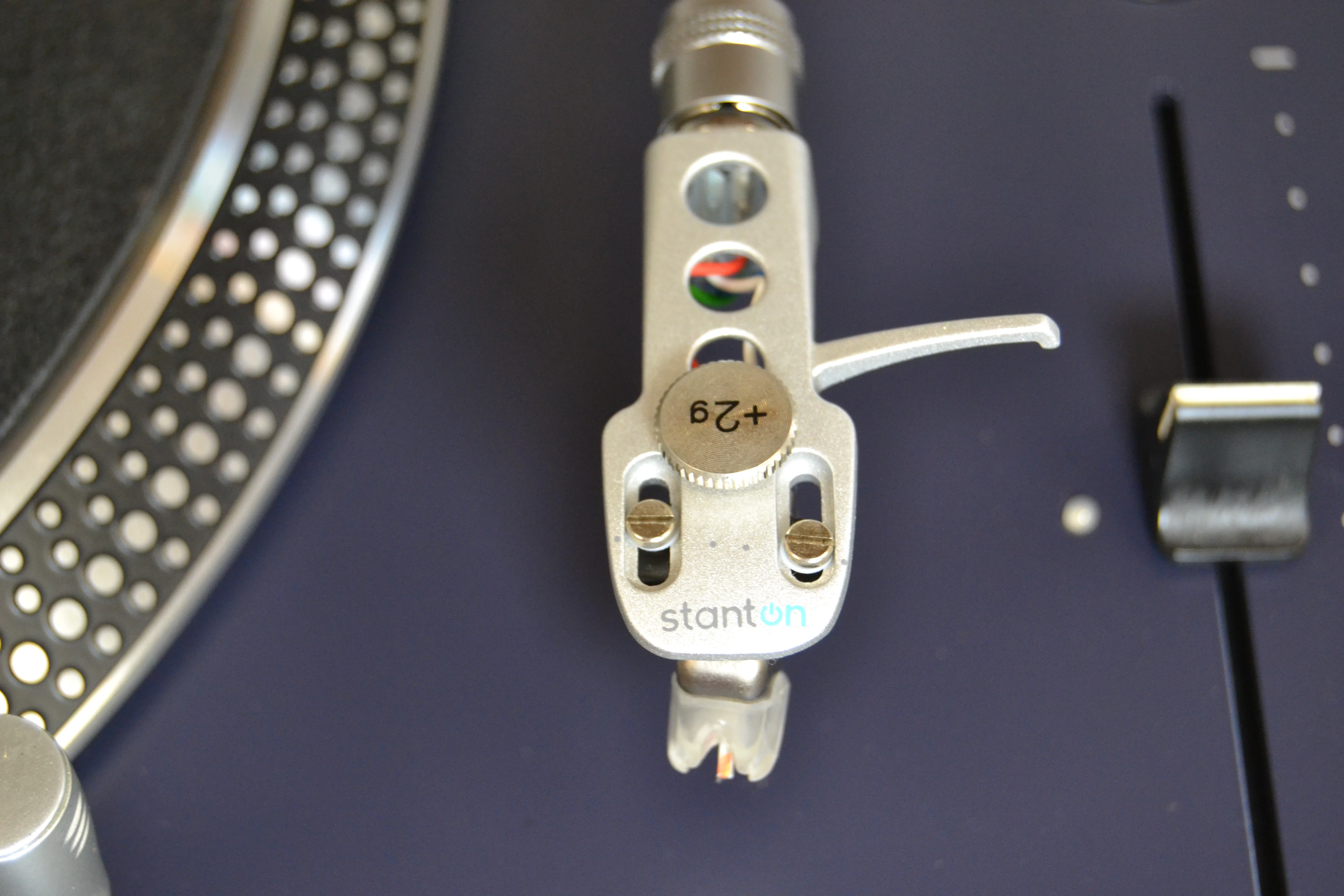 Stanton STR8.150 Direct Drive DJ Turntable - Image 2