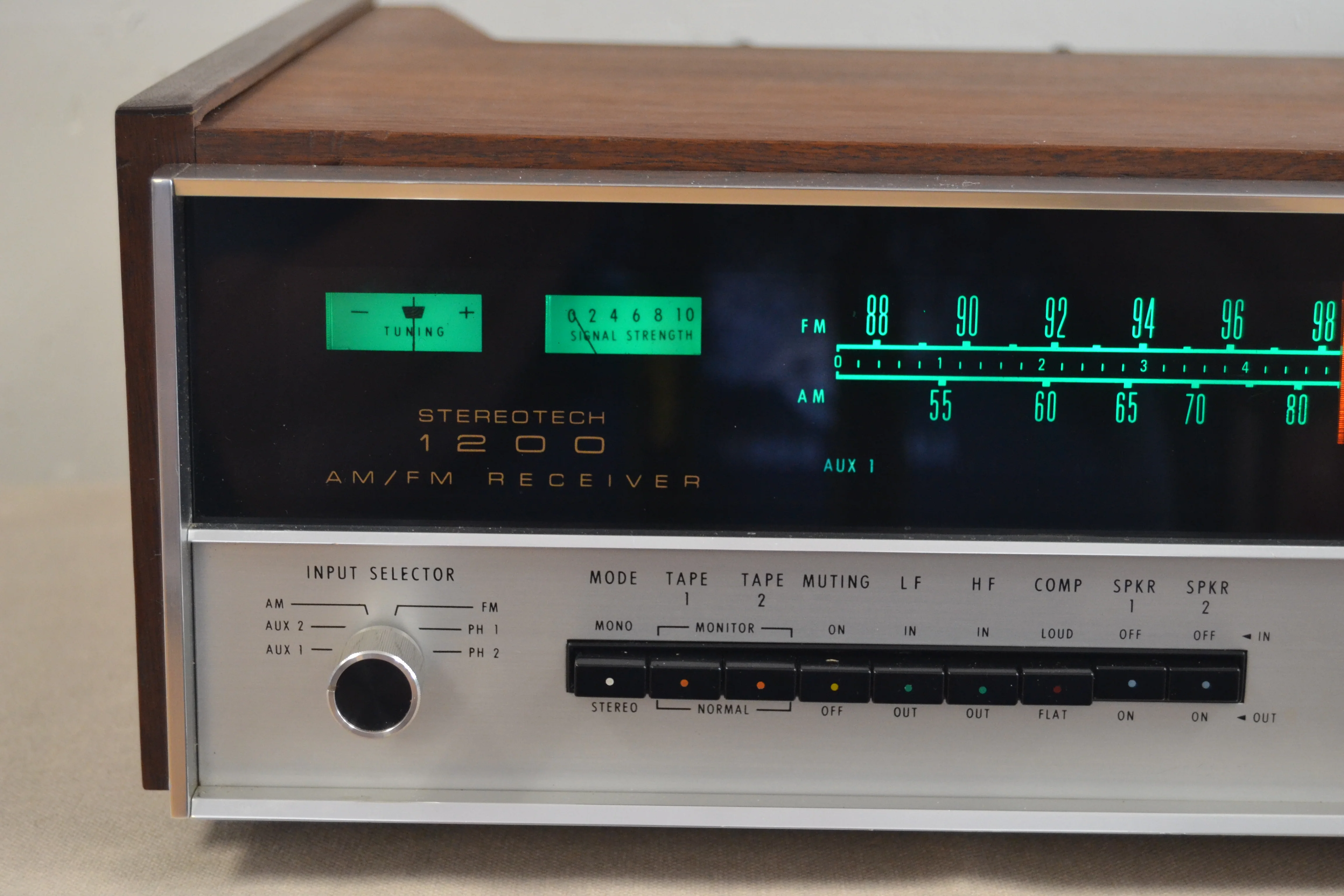 Stereotech by McIntosh Model 1200 Stereo Receiver * 50W RMS * 1973 - Image 2